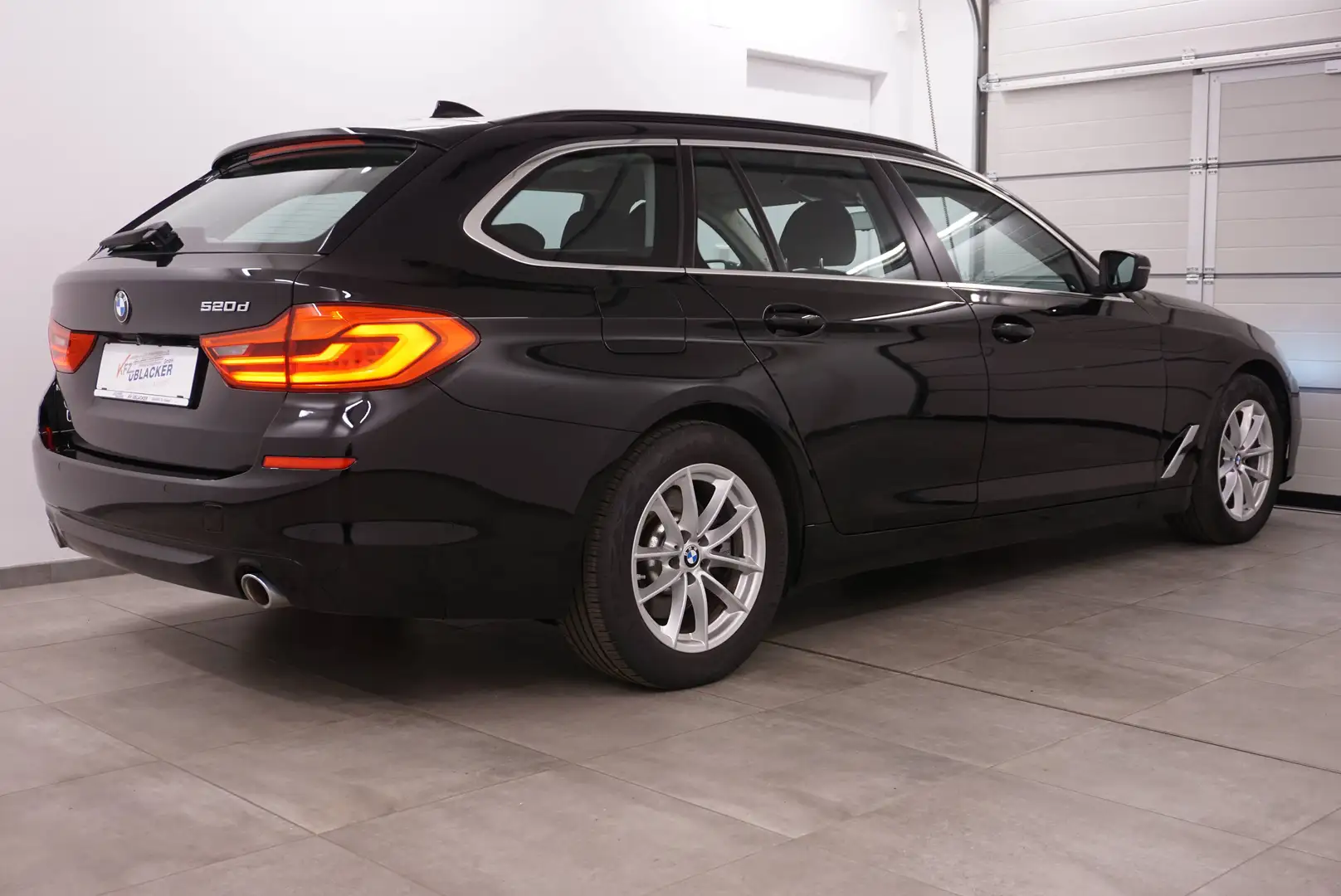 BMW 520 d touring Schwarz - 2