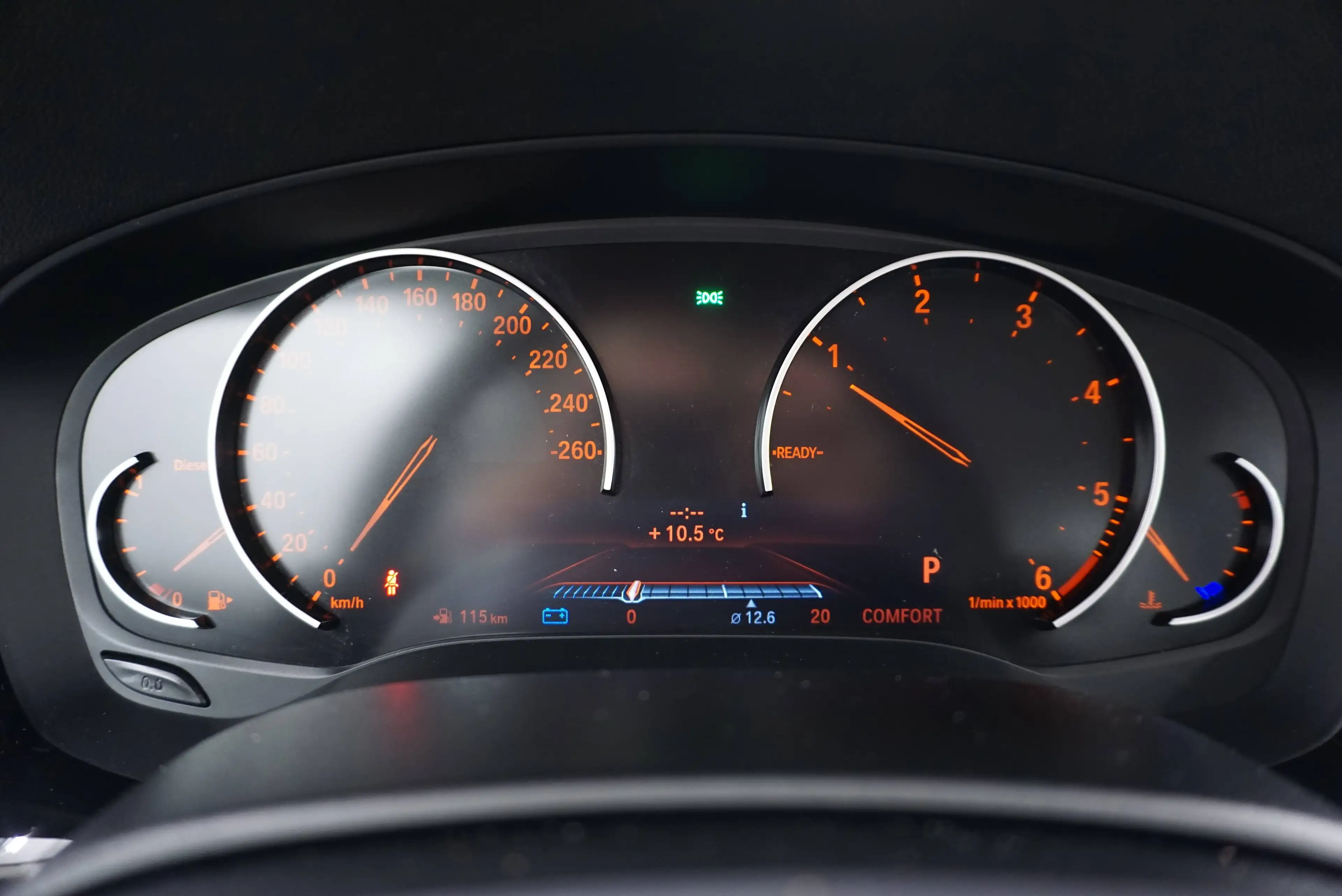 BMW 520 d touring — photo 12