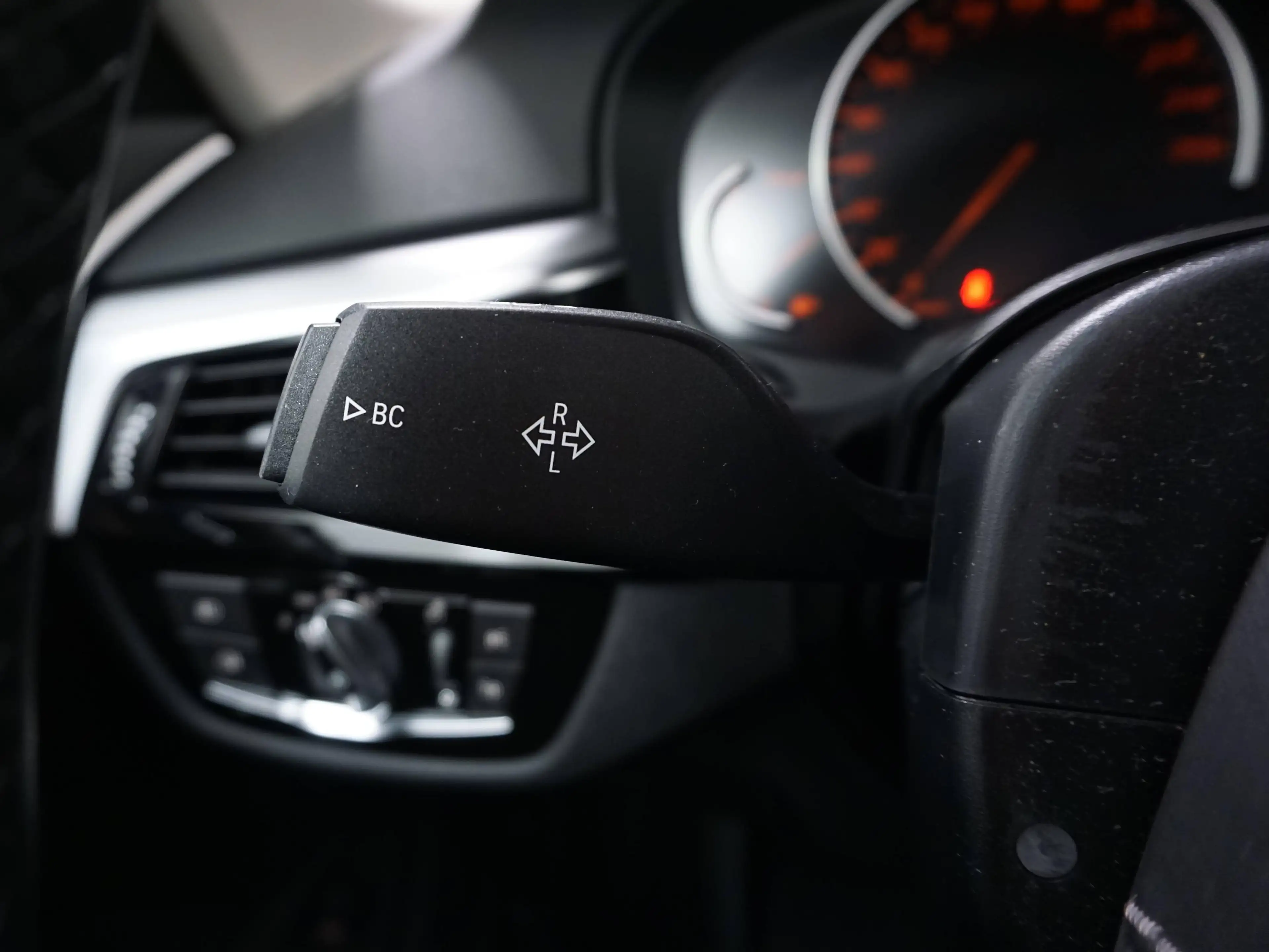 BMW 520 d touring — photo 11
