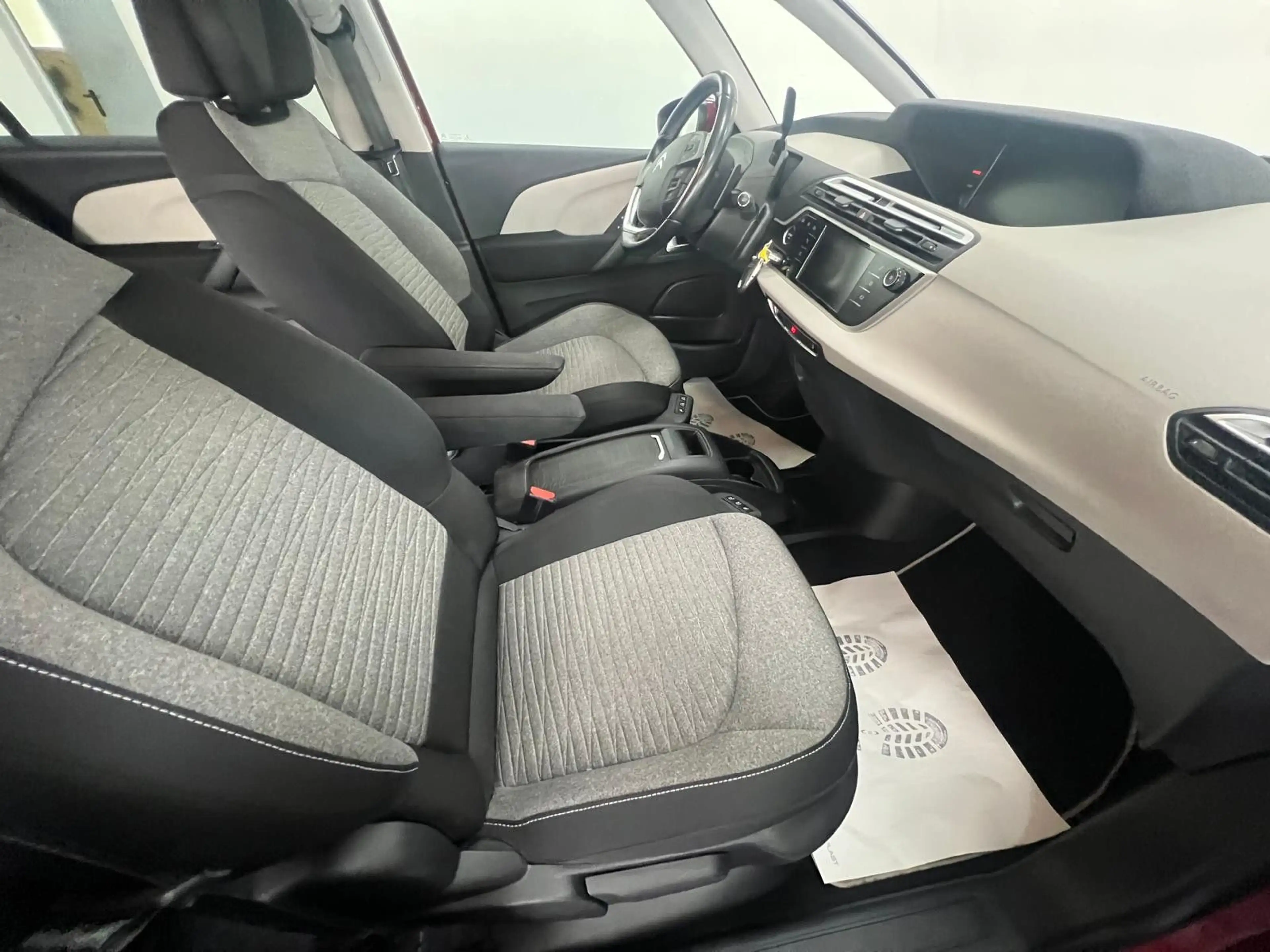Citroen Grand C4 Picasso /Spacetourer Business — photo 13