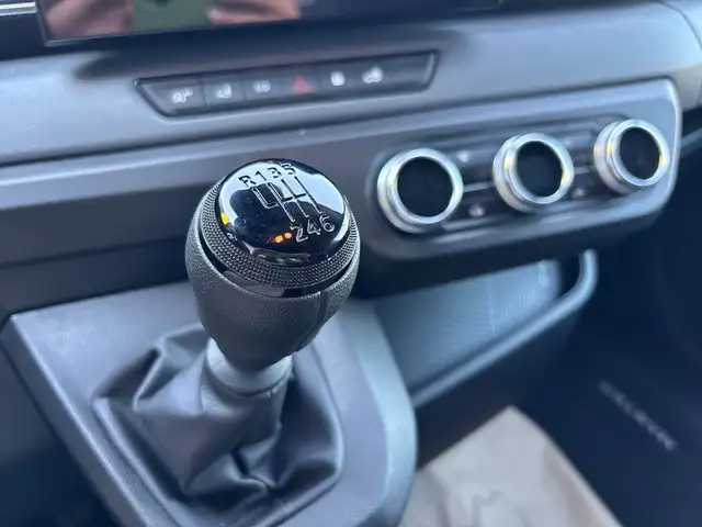 Renault Unknown Model view 19
