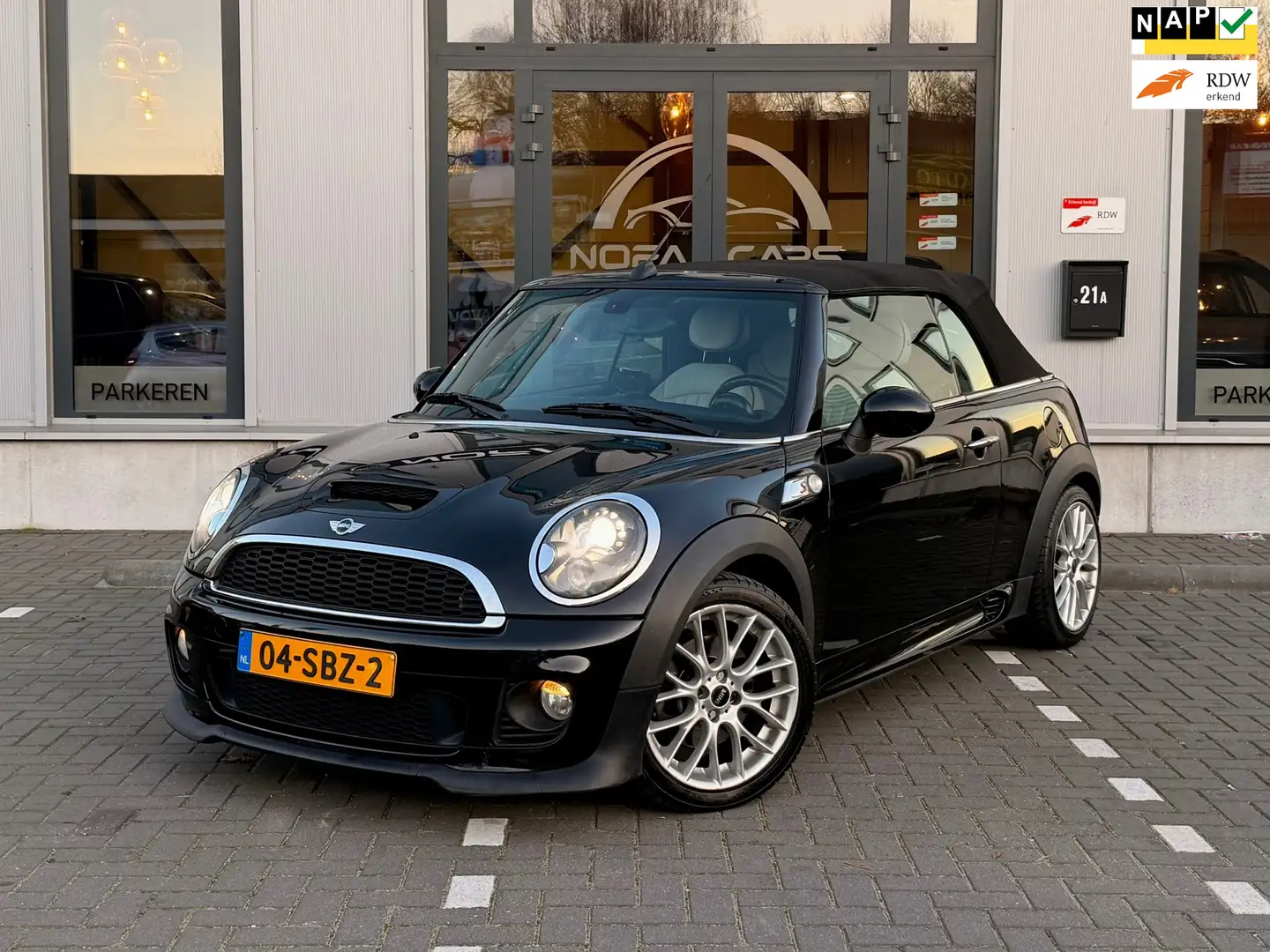 MINI Cooper S Cabrio Mini 1.6 S|Automaat|Navi|Xenon|Pdc|Leer Noir - 1