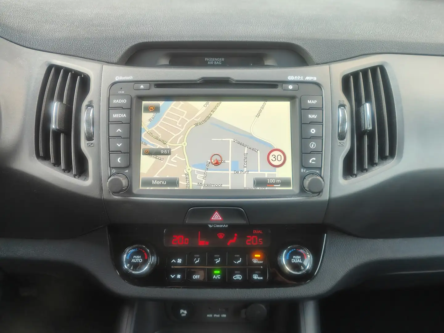 Kia Sportage 1.6 GDI Plus Pack Navigatie 100% dealer onderhoude Blanc - 2
