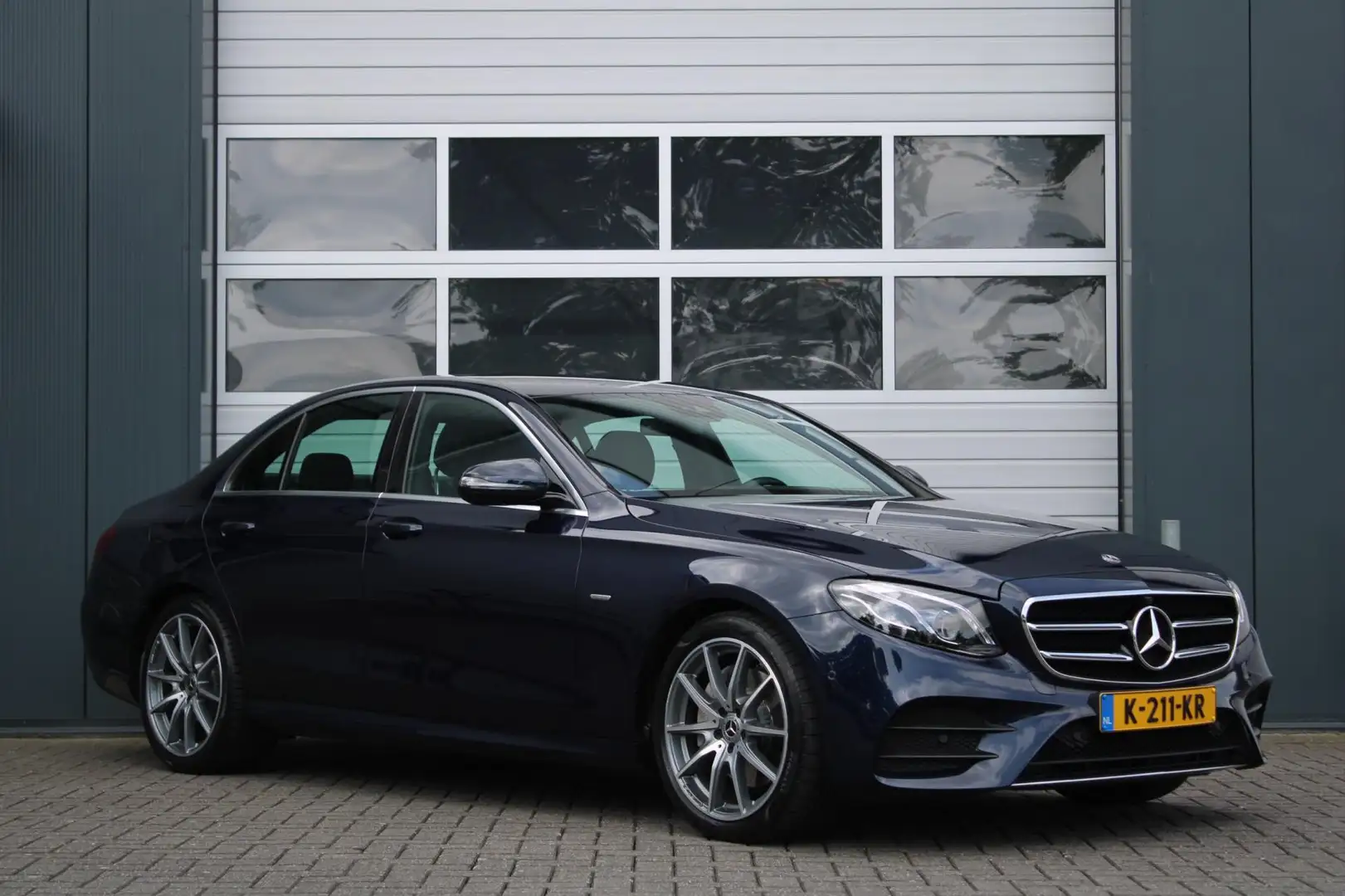 Mercedes-Benz E 200 Business Solution Sport AMG Navi/360Camera/Leder/M Bleu - 1