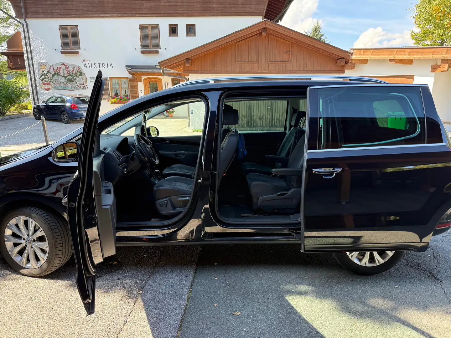 Volkswagen Sharan Sharan Highline BMT SCR 2,0 TDI DSG 4Motion Highline Schwarz - 1