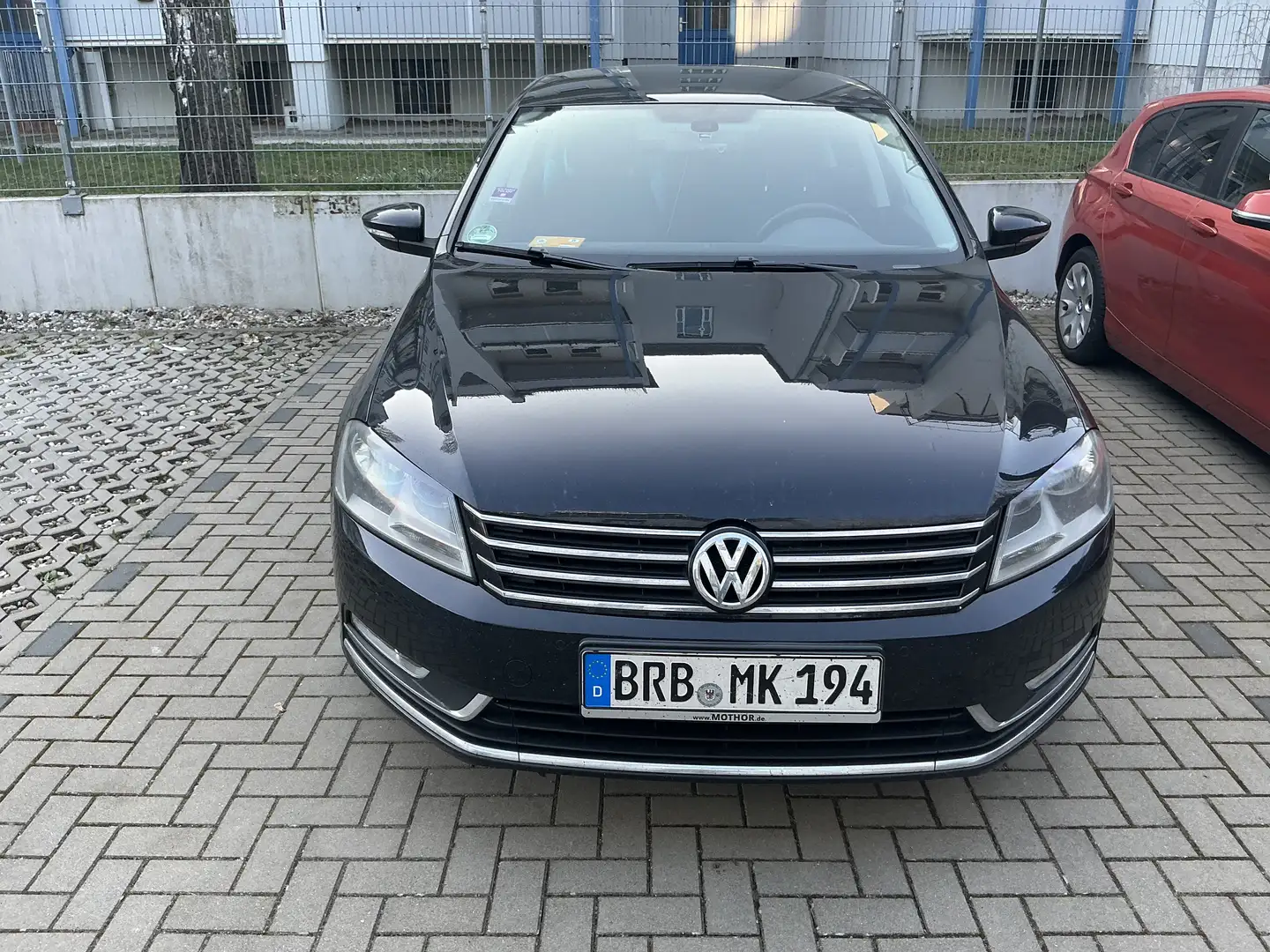 Volkswagen Passat Comfortline BlueMotion Schwarz - 1