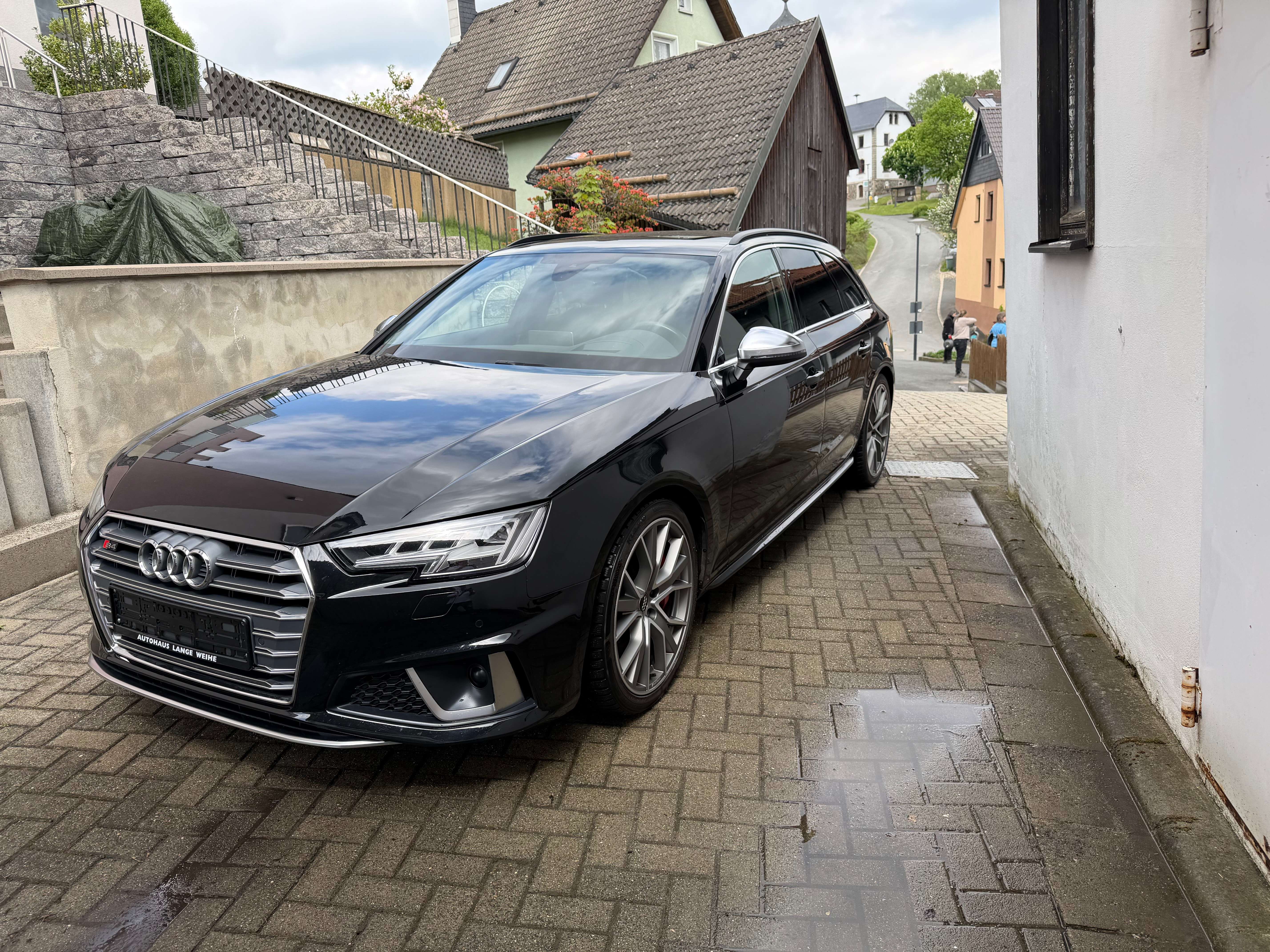 Second hand Audi S4 3.0