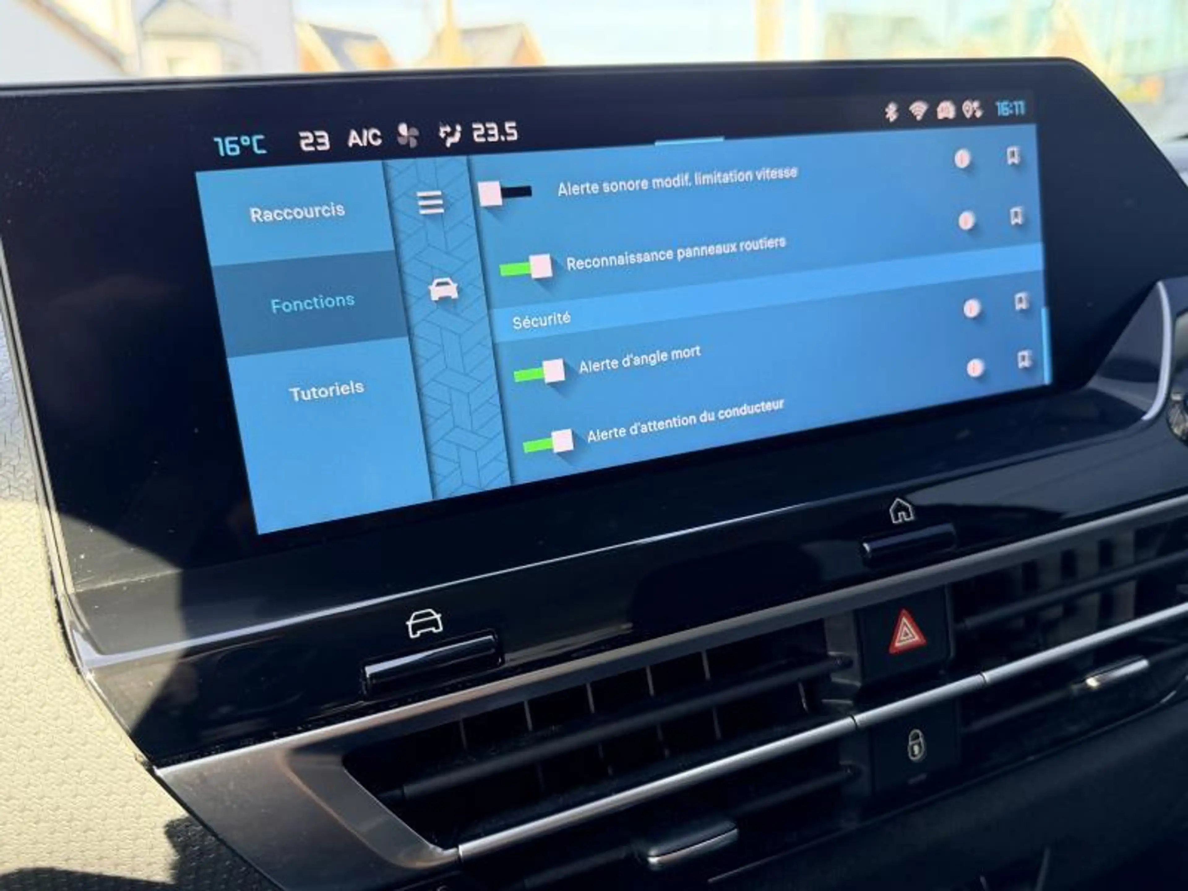 Citroen C4 X MAX / AUTOMATIQUE 130CH — photo 15