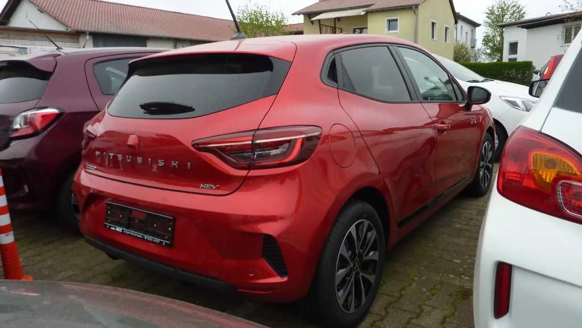 Mitsubishi Colt PLUS 1.0 Benziner 5-Gang Rouge - 2
