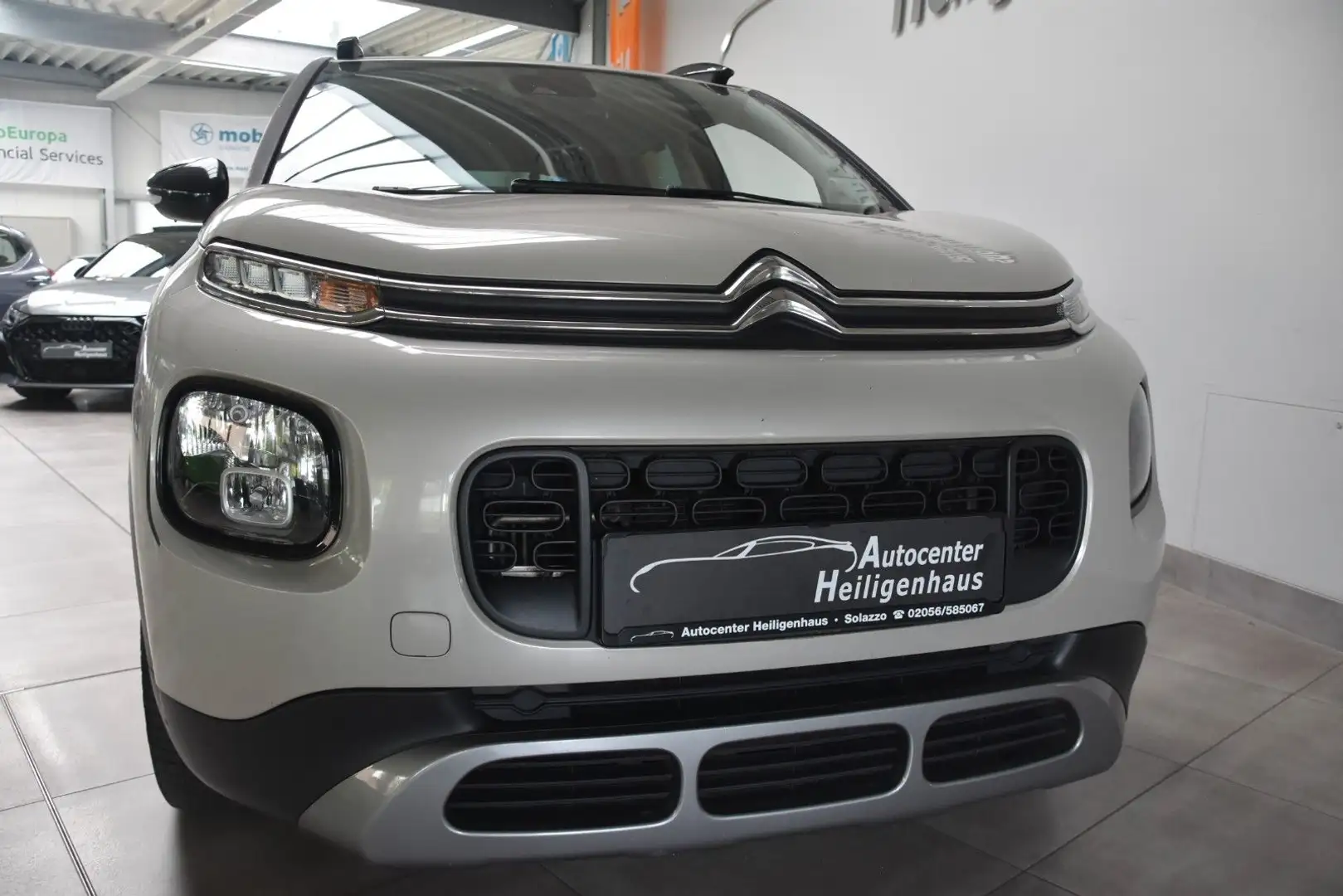 Citroen C3 Aircross Shine Navi Klima HeadUp Appcon PDC Béžová - 1