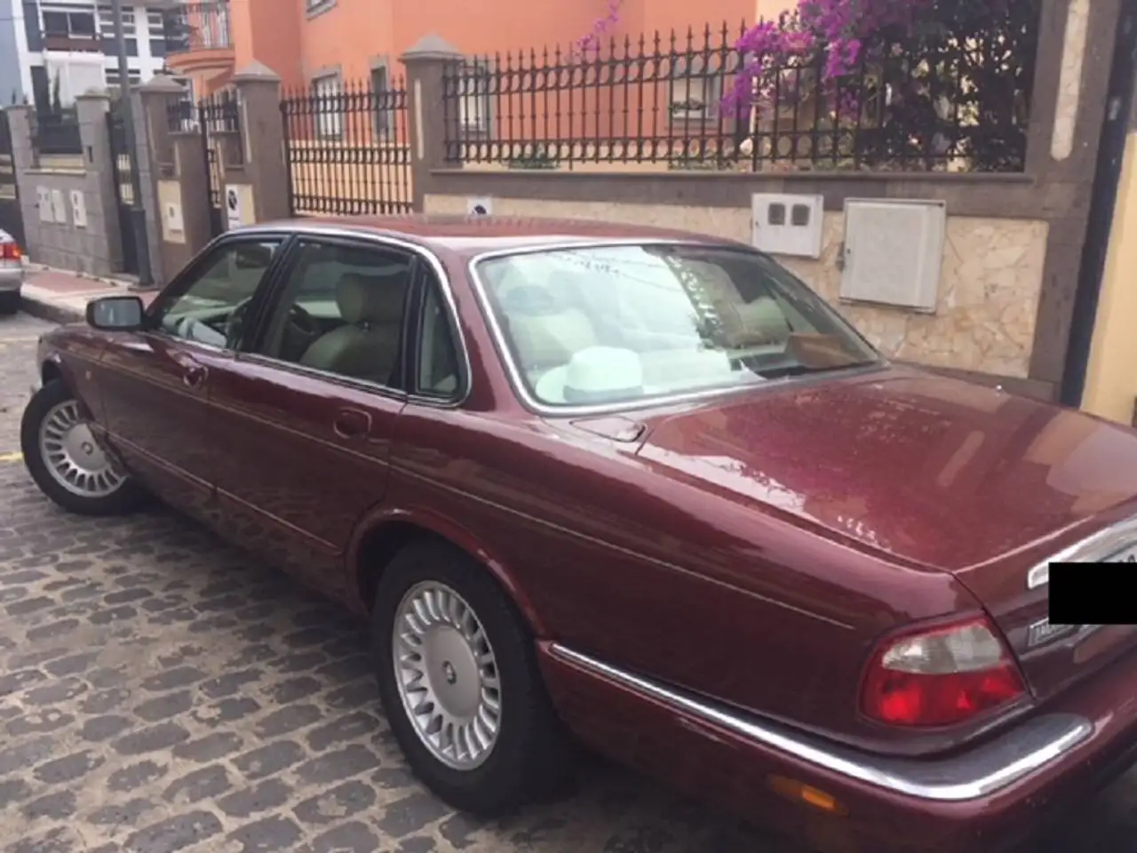 Jaguar XJ8 3.2, foto 3