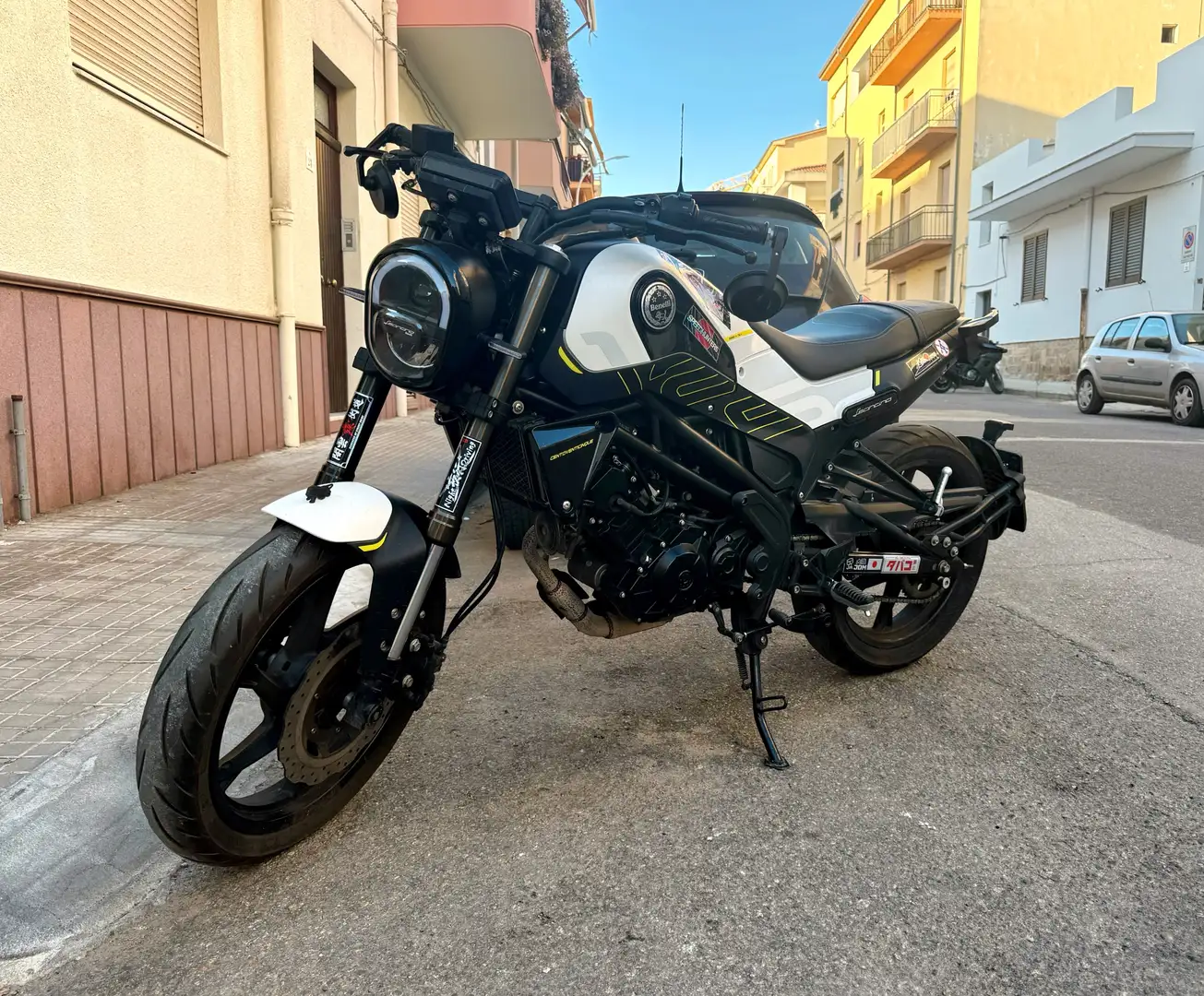 Benelli Leoncino 125 Bianco - 1
