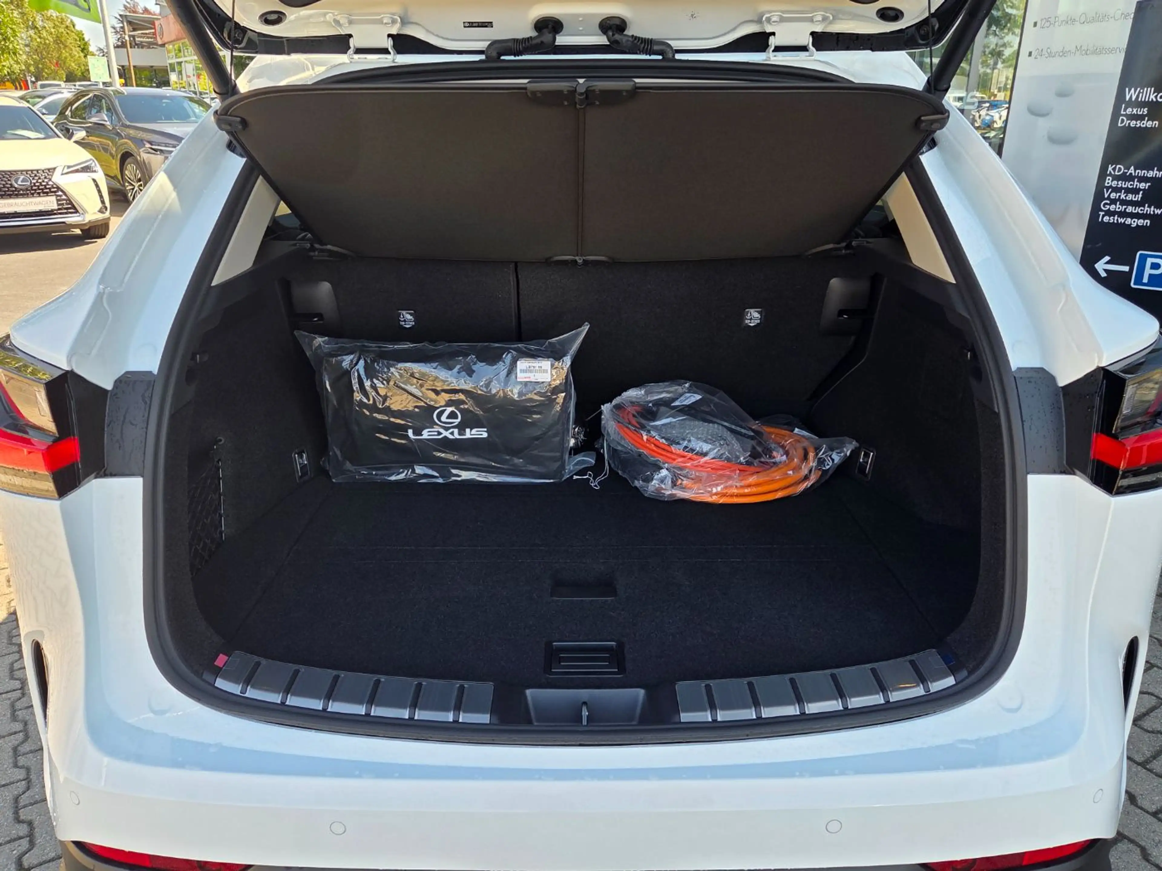 Lexus NX 450h+ Plug-in Business Line LED, SHZ, 360°Kam. — photo 4