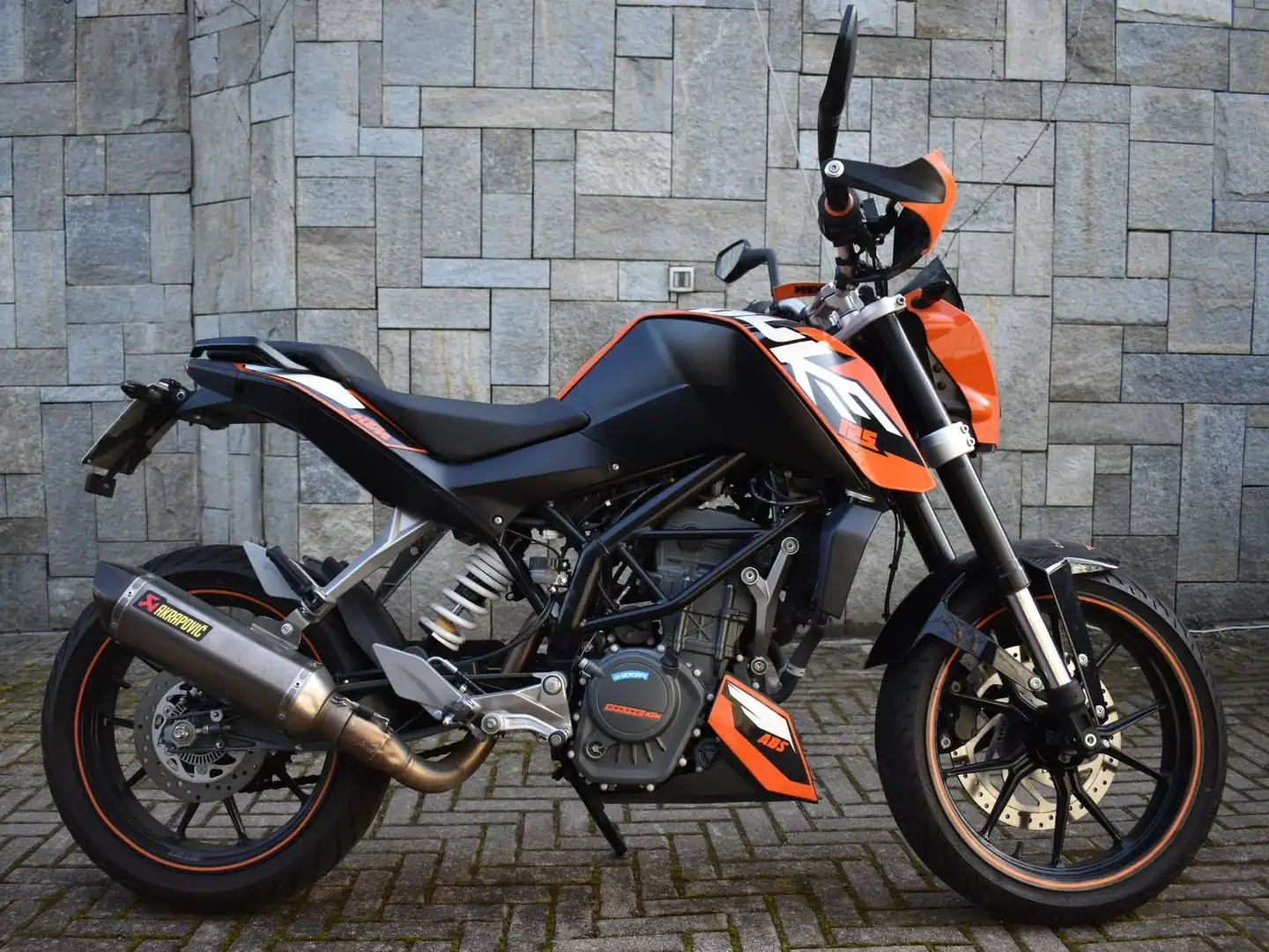 KTM 125 Duke Arancione - 1