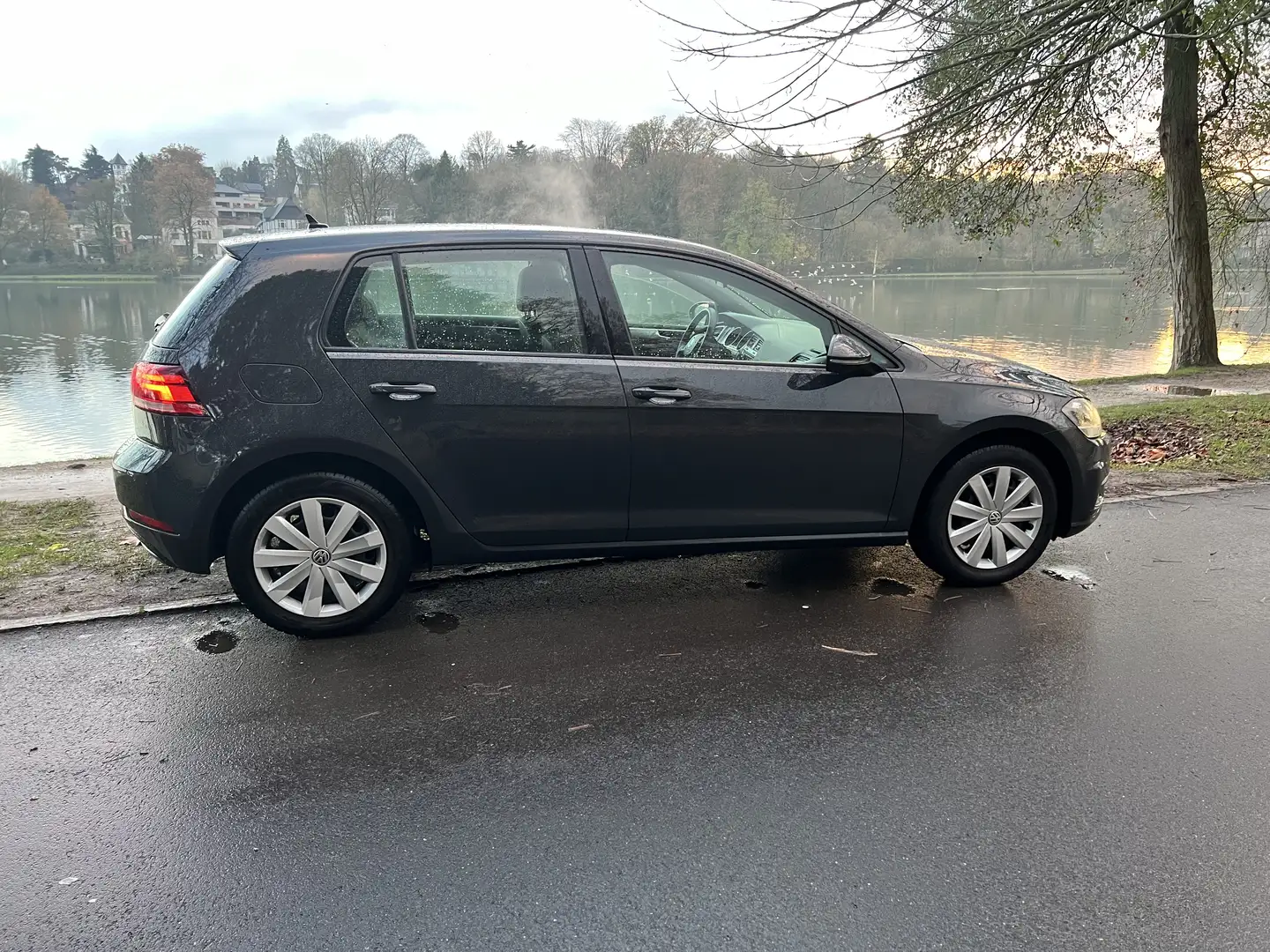 Volkswagen Golf GOLF 1.0 TSI 110 TRENDLINE Gris - 2