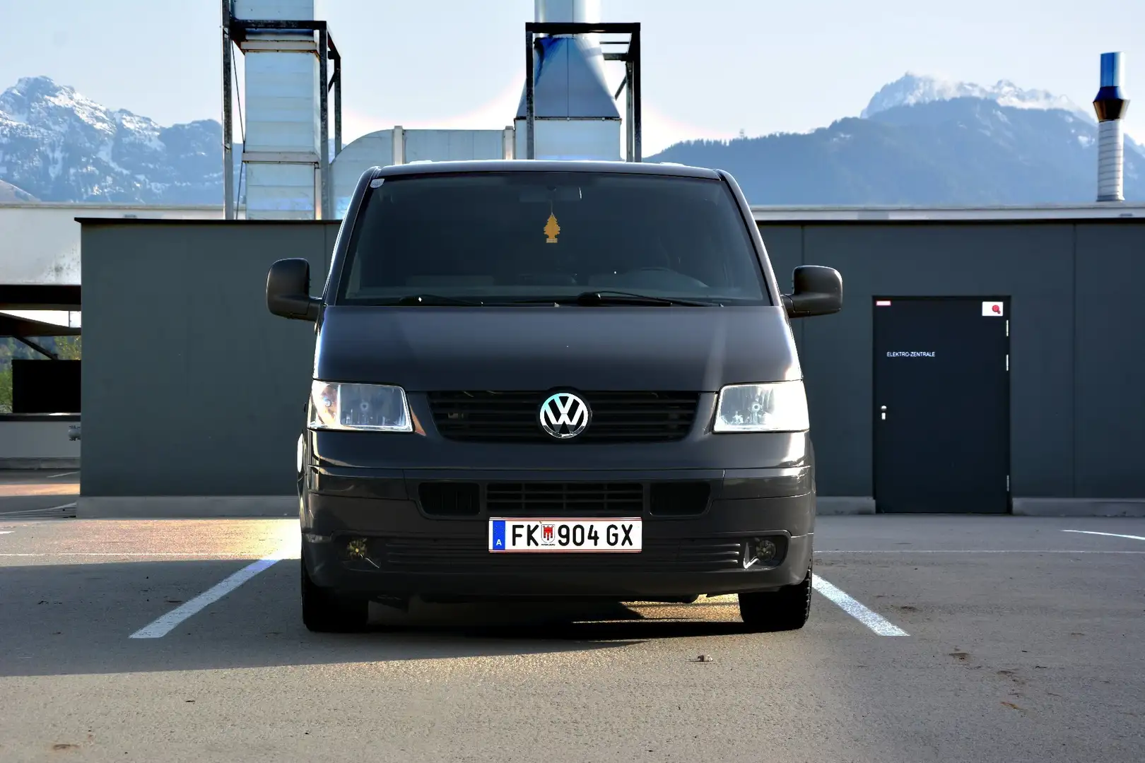 Volkswagen T5 Caravelle LR 2,5 TDI D-PF Grau - 1