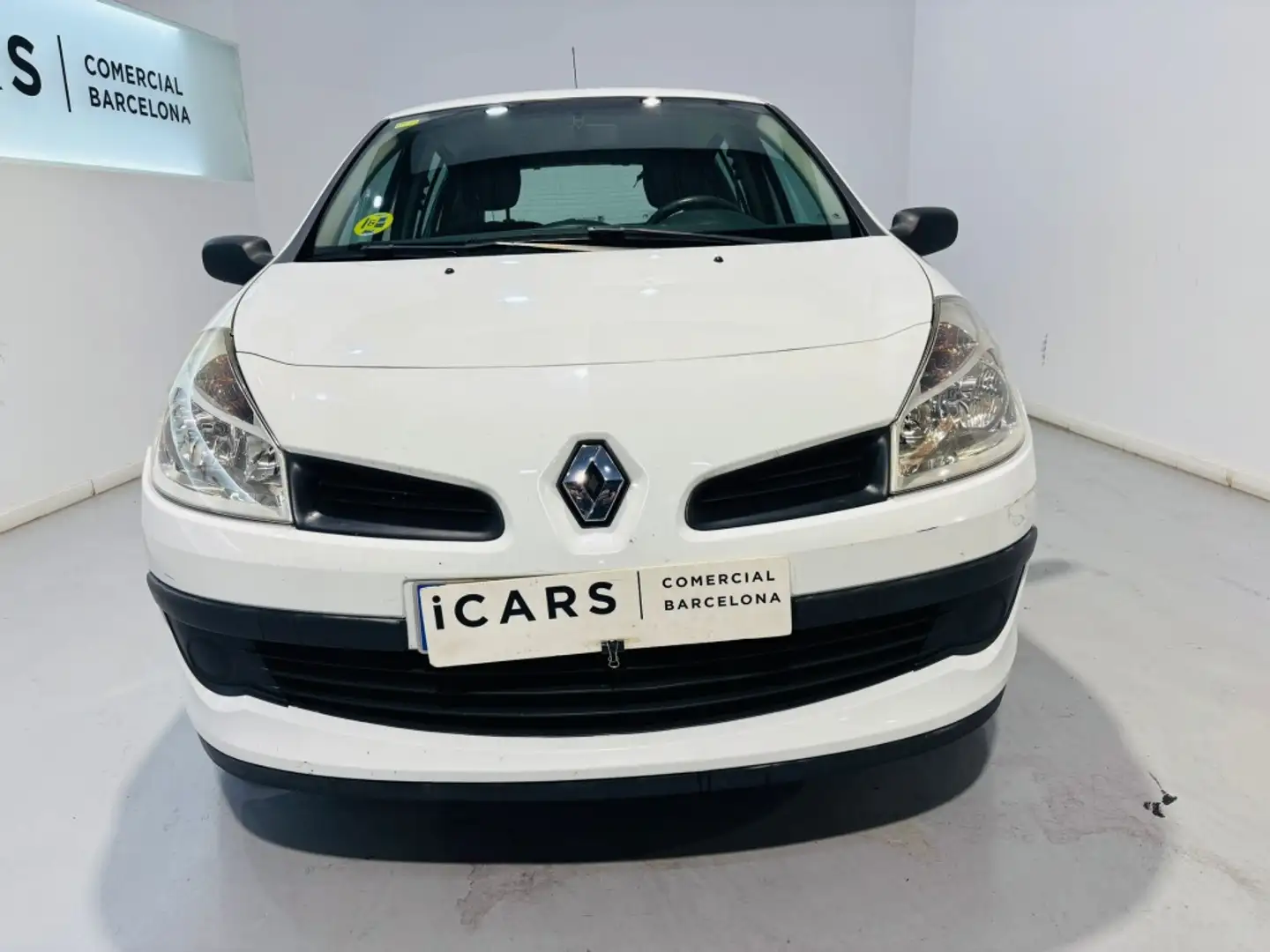 Renault Clio 1.5DCI Expression Weiß - 2