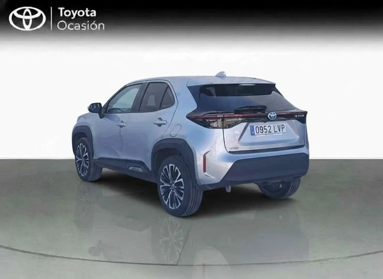 Toyota Yaris Cross 120H Style Gris - 2