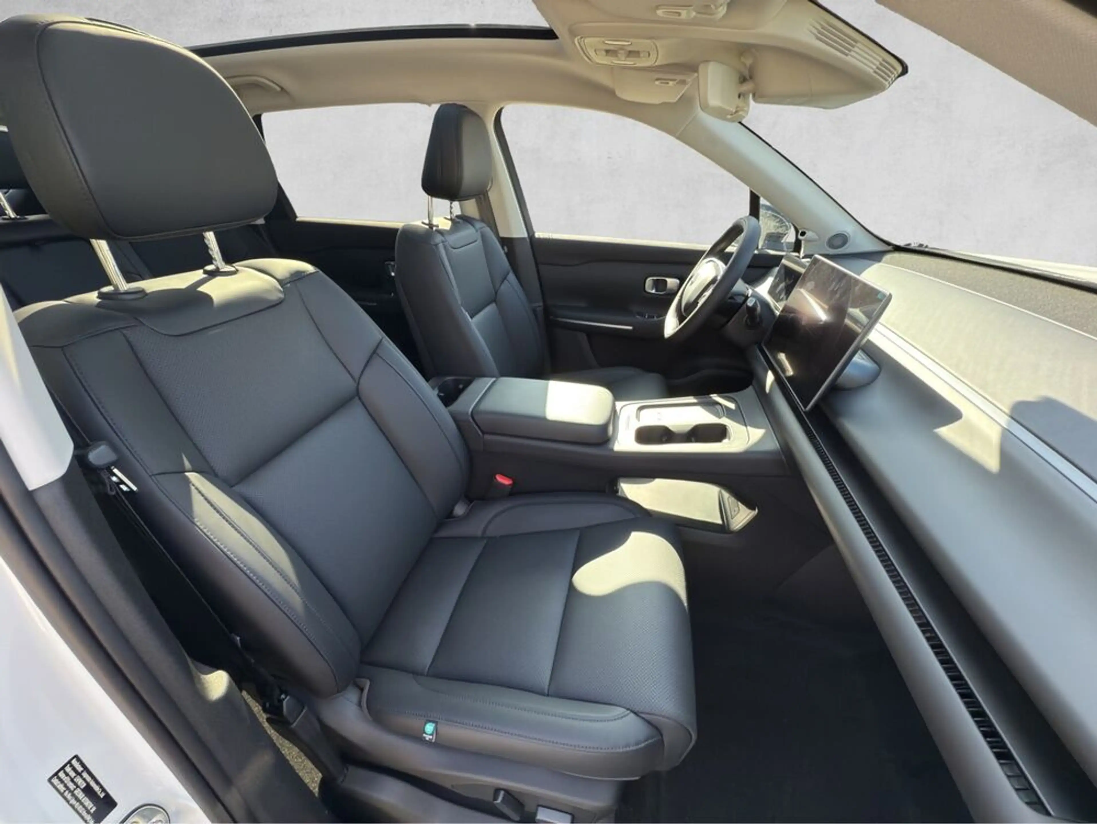 Leapmotor C10 Leapmotor C10 BEV AWD 81,9kWh Design Promax — photo 11