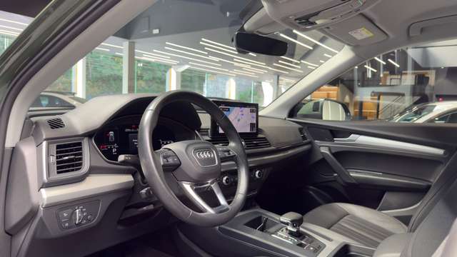 Audi Q5 — photo 12