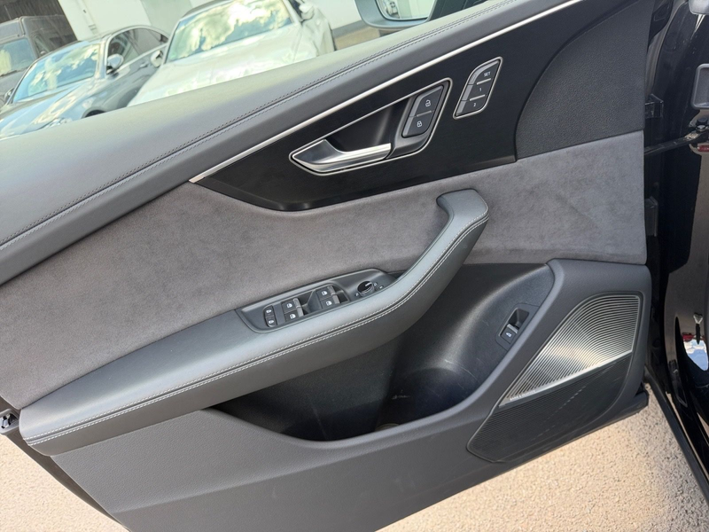 Audi RS Q8 performance 4.0 quattro Akrapovic Keramik — photo 11