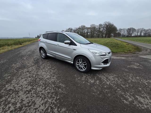 Ford Kuga 2.0 TDCi 2x4 Titanium