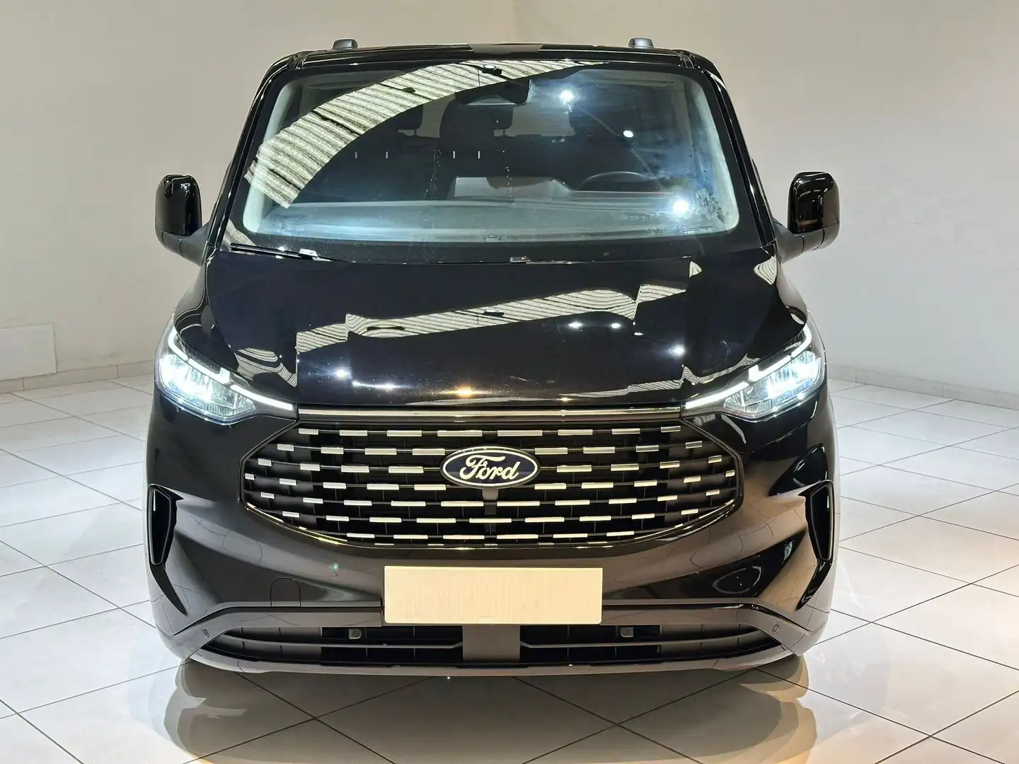 Ford Tourneo Custom Tourneo Custom 320 2.0 EcoBlue 136CV PC Titanium Noir - 2