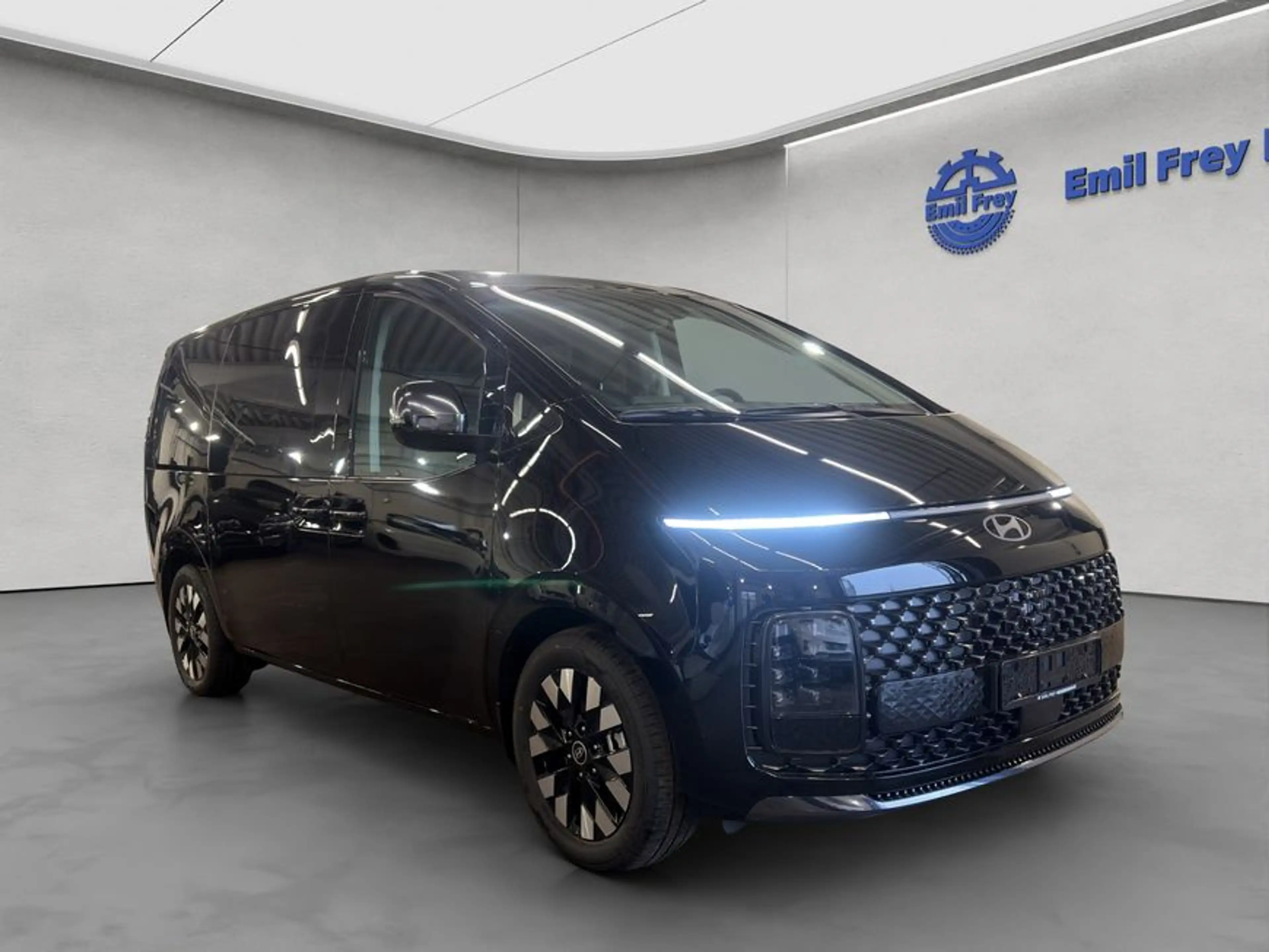 Hyundai STARIA STARIA 1.6 T-GDI HEV Signature 118 kW, 5-türig — photo 8