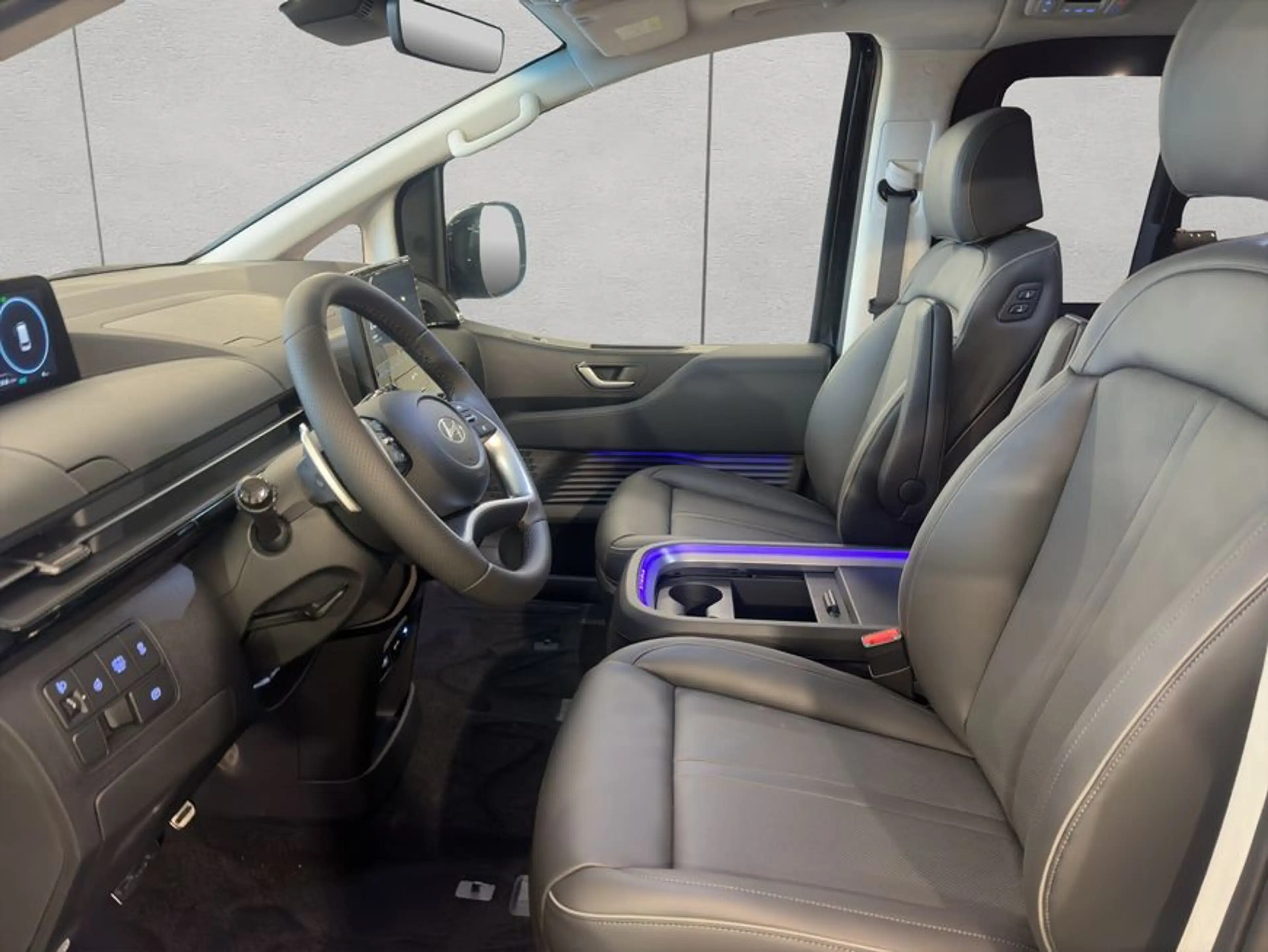 Hyundai STARIA STARIA 1.6 T-GDI HEV Signature 118 kW, 5-türig — photo 10