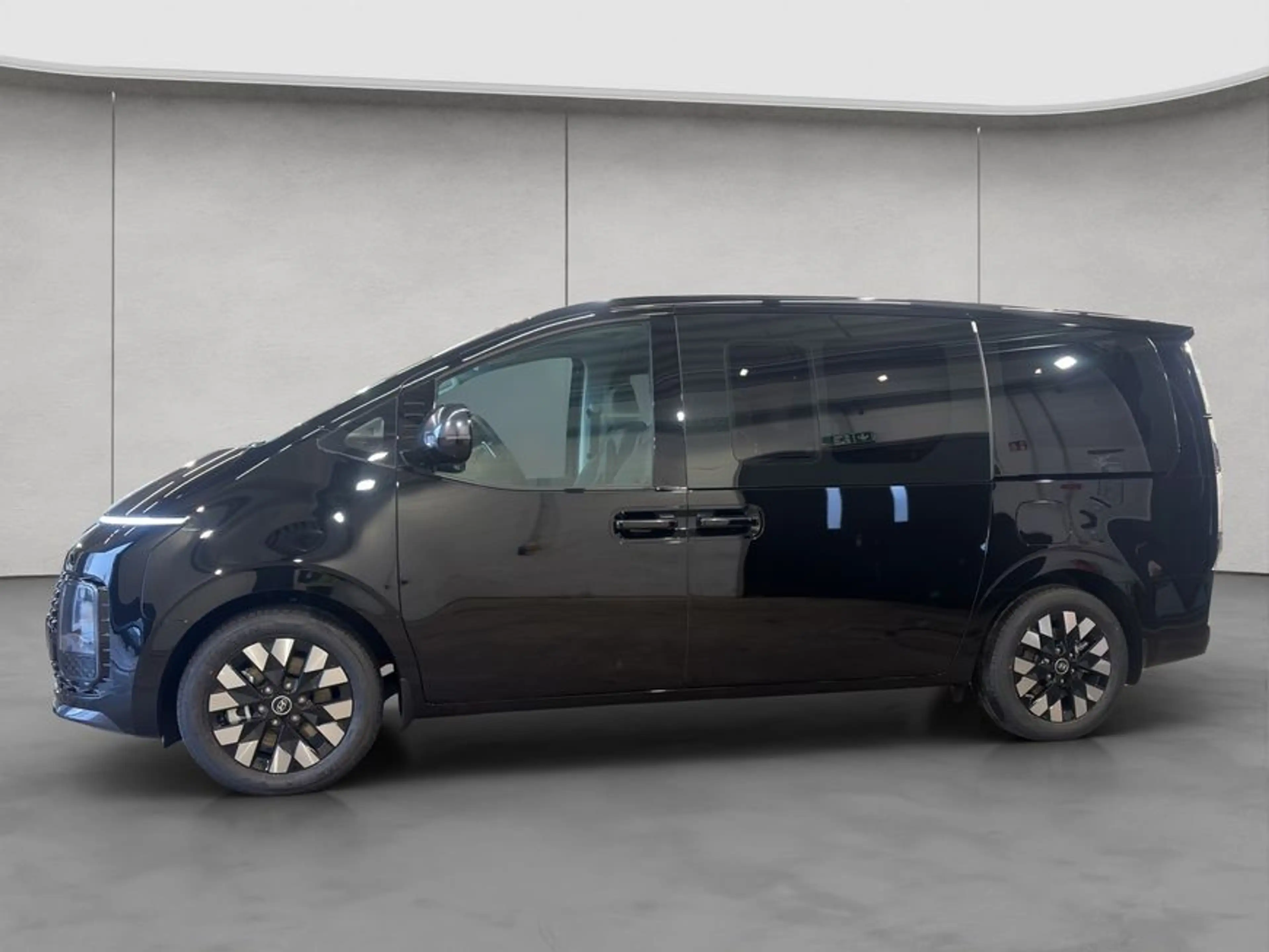 Hyundai STARIA STARIA 1.6 T-GDI HEV Signature 118 kW, 5-türig — photo 2
