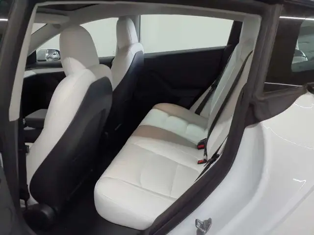 Tesla Model 3 view 13