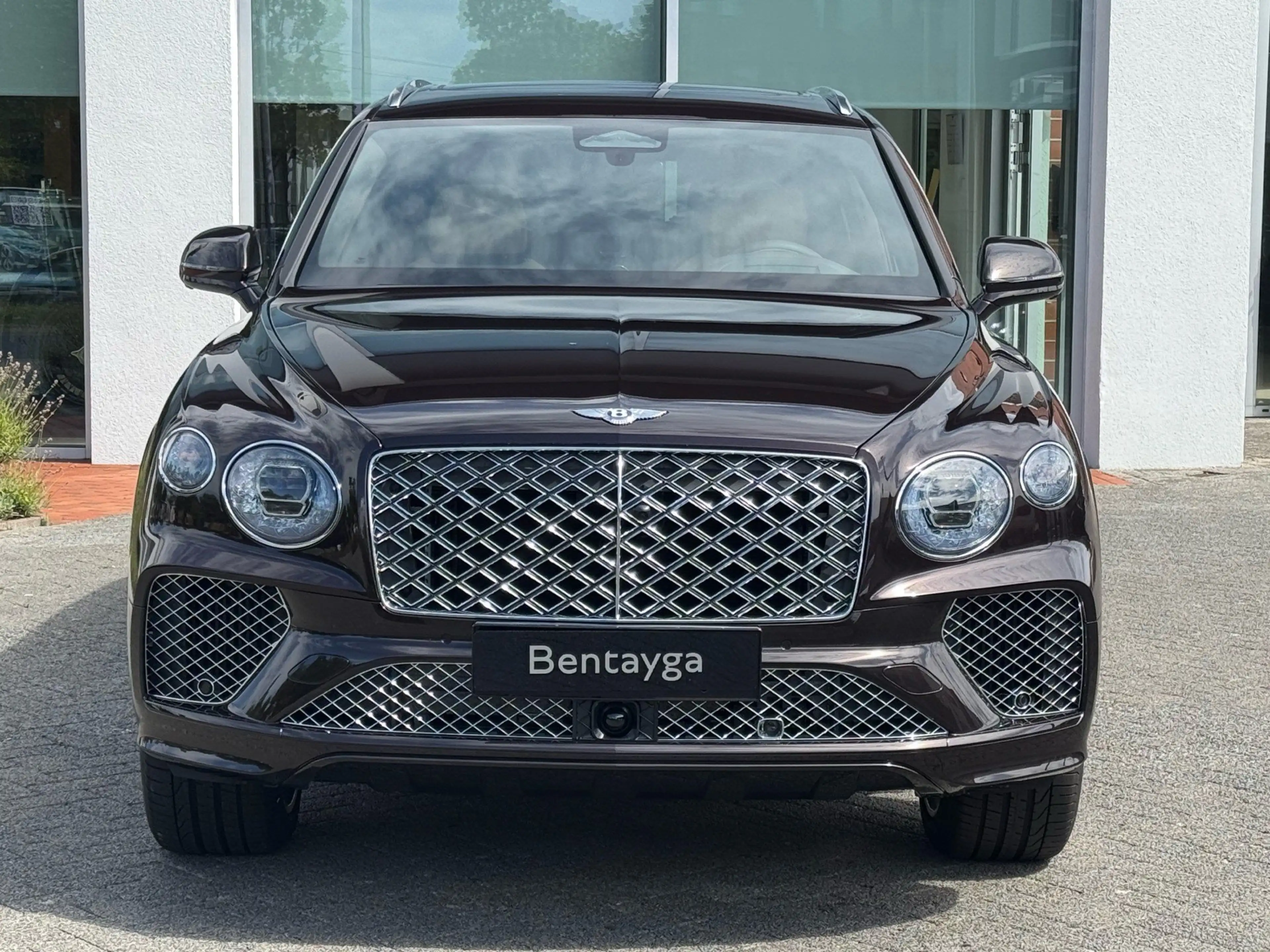 Bentley Bentayga V8 EWB Artenara Edition *AHVZ* — photo 2
