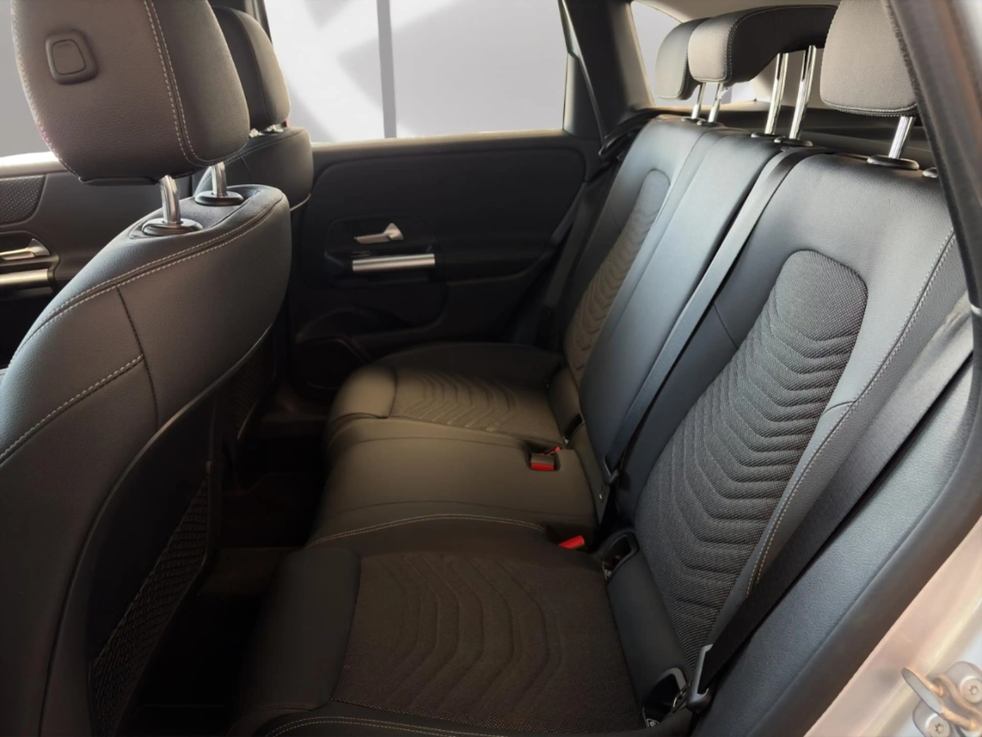 Mercedes-Benz B 200 Progressive Advanced Standhzg Winter Distr — photo 6