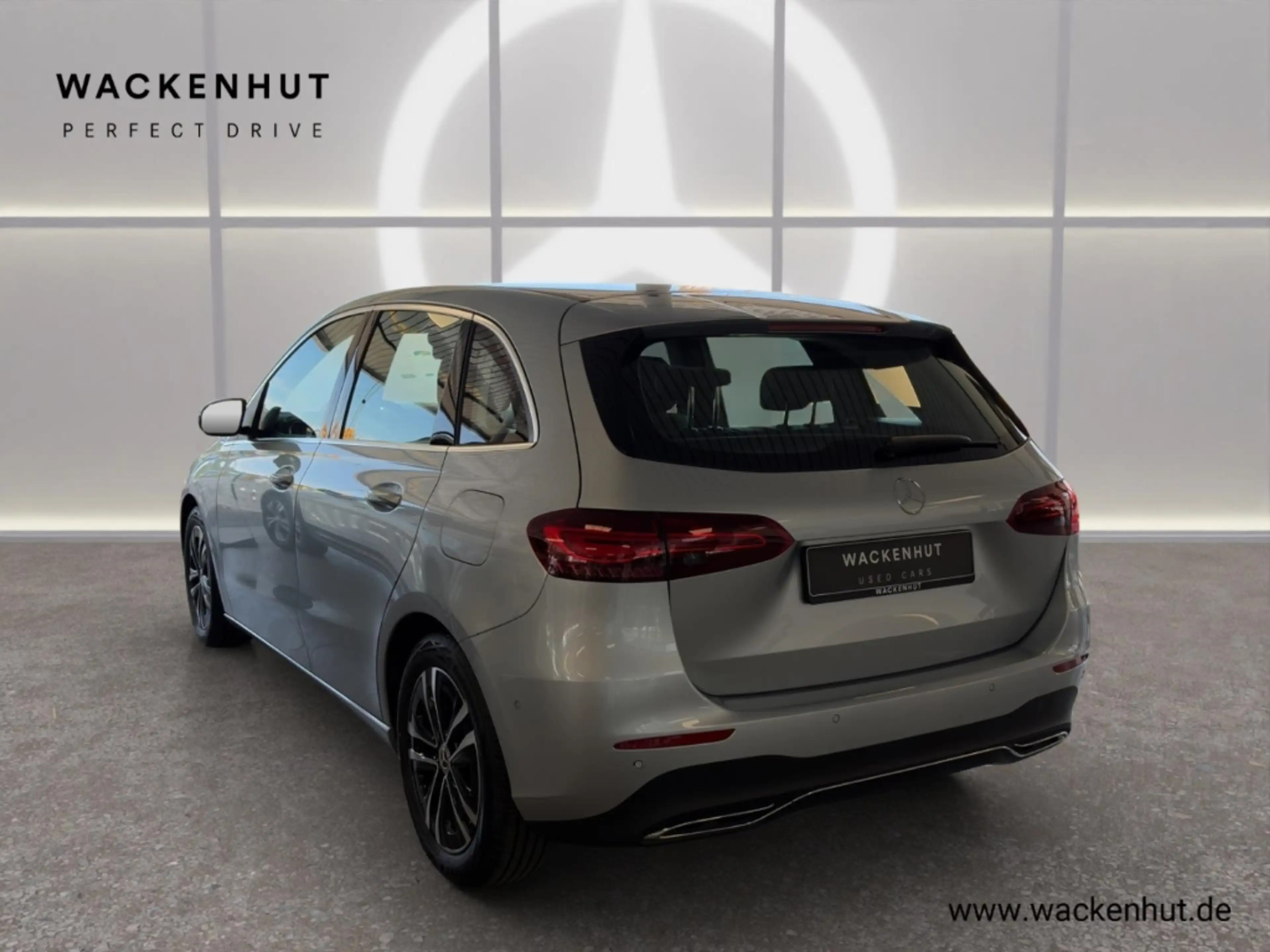 Mercedes-Benz B 200 Progressive Advanced Standhzg Winter Distr — photo 3