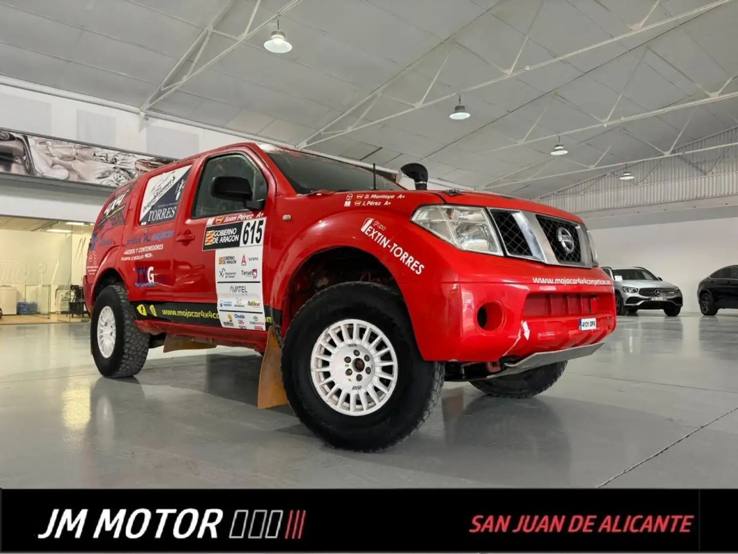 Nissan Pathfinder 2.5dCi SE Rojo - 1