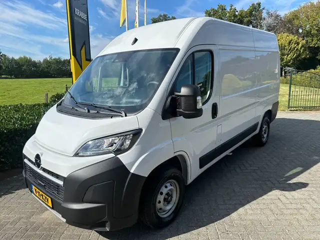 Opel Movano