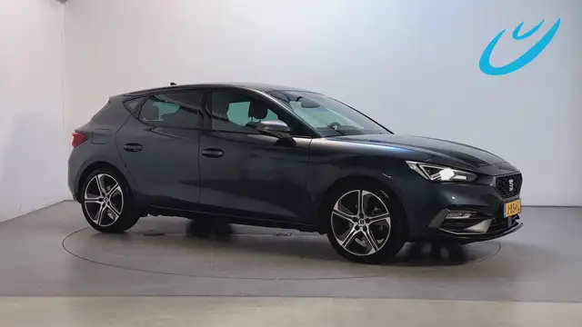 SEAT Leon 1.5 TSI 150pk FR Launch Edition Camera Stoelverwar