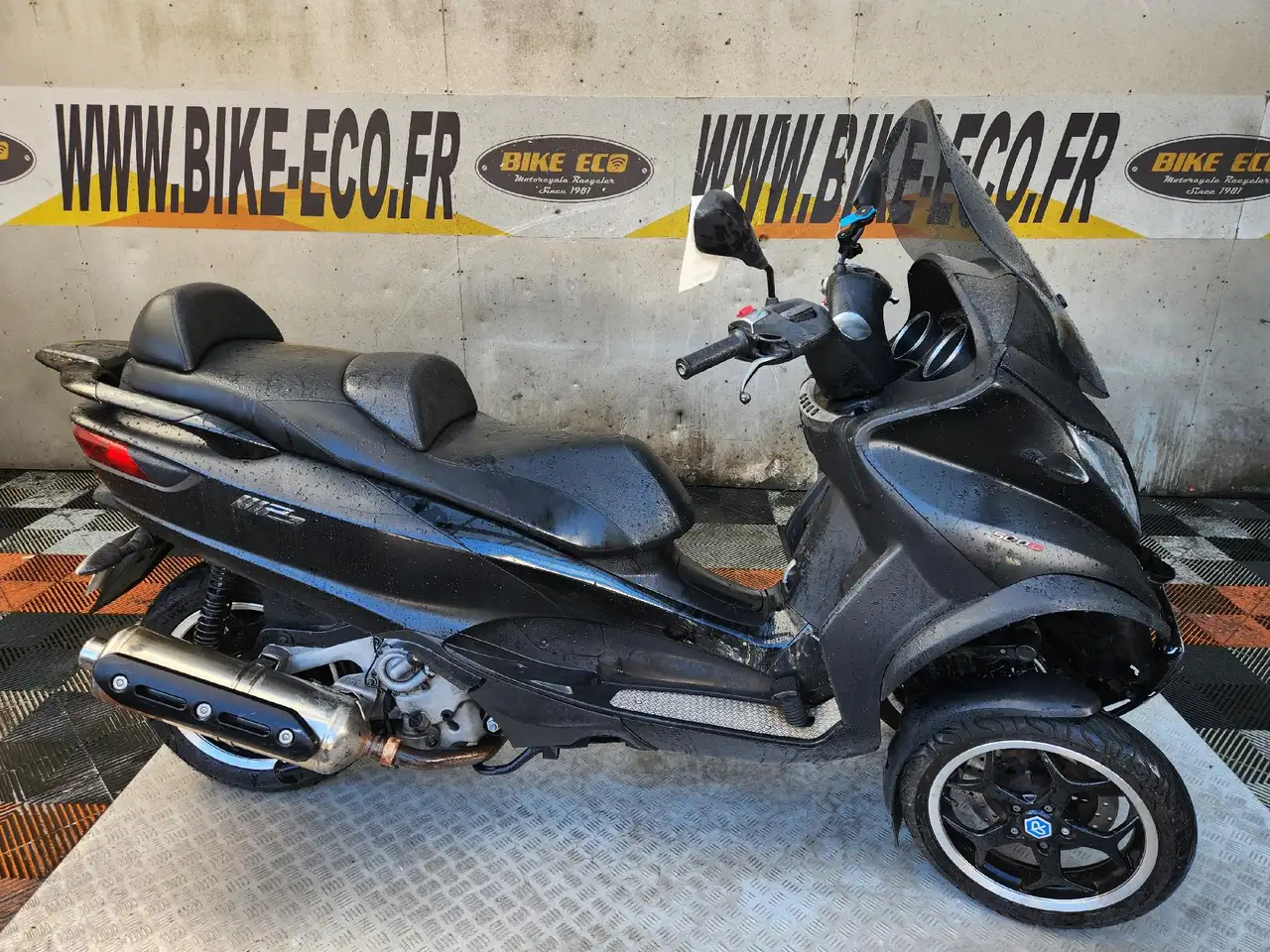 Piaggio MP3 500