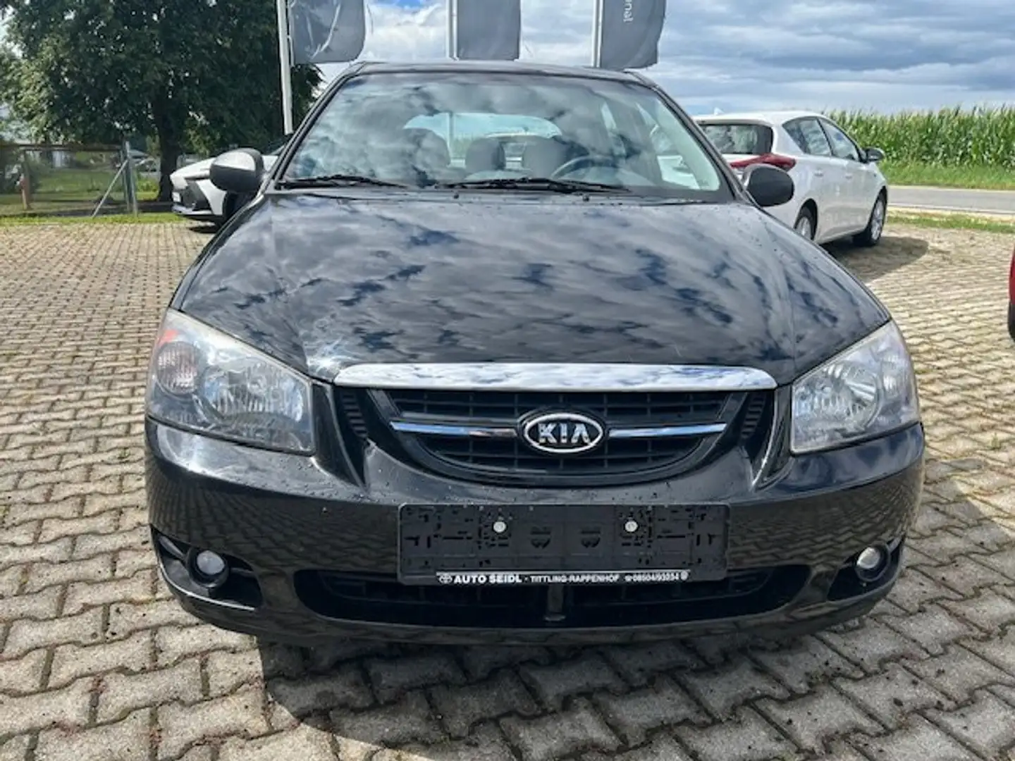 Kia Cerato 1.6 LX 5türer Klima, AHK, WR, TÜV neu Zwart - 2