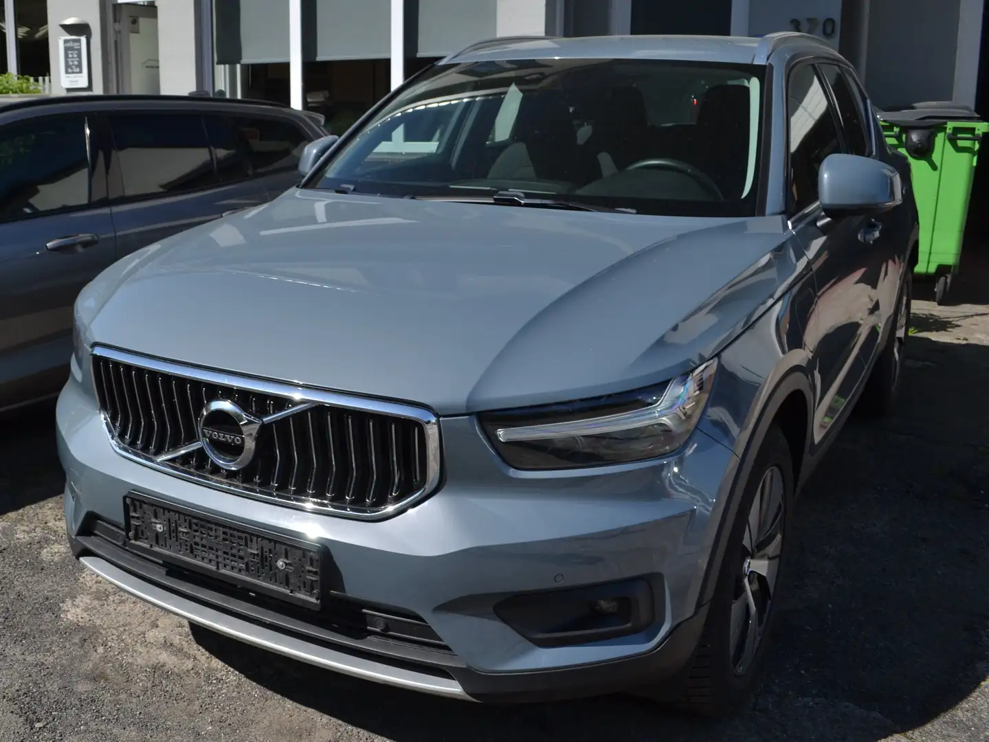 Volvo XC40 1.5 T4 PHEV Inscription Grijs - 1