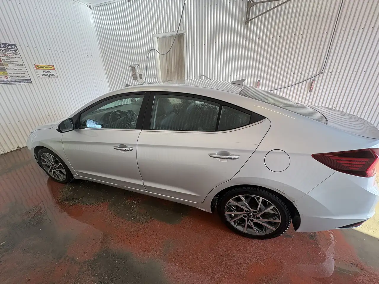 Hyundai ELANTRA снимка Hyundai ELANTRA