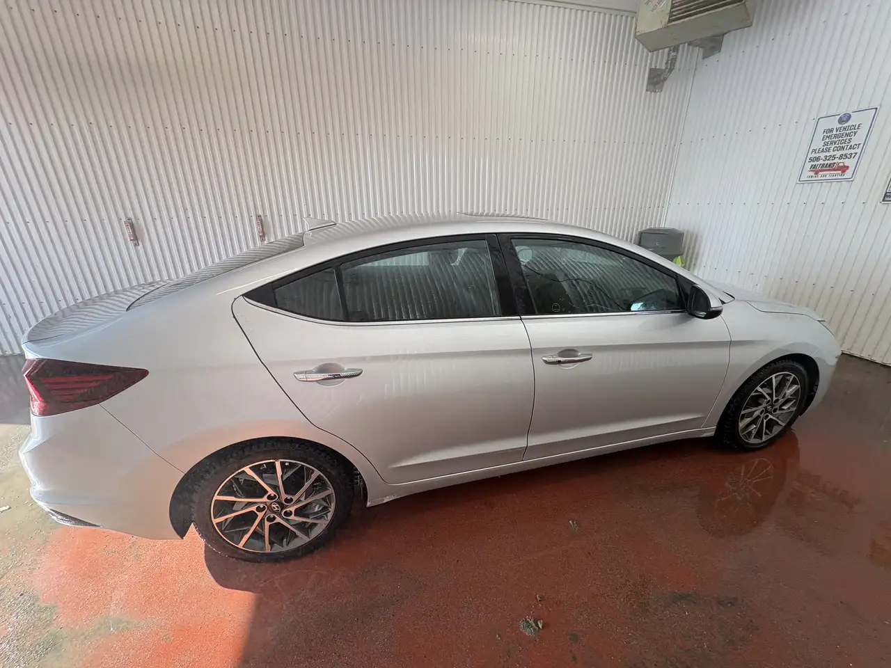 Hyundai ELANTRA снимка Hyundai ELANTRA