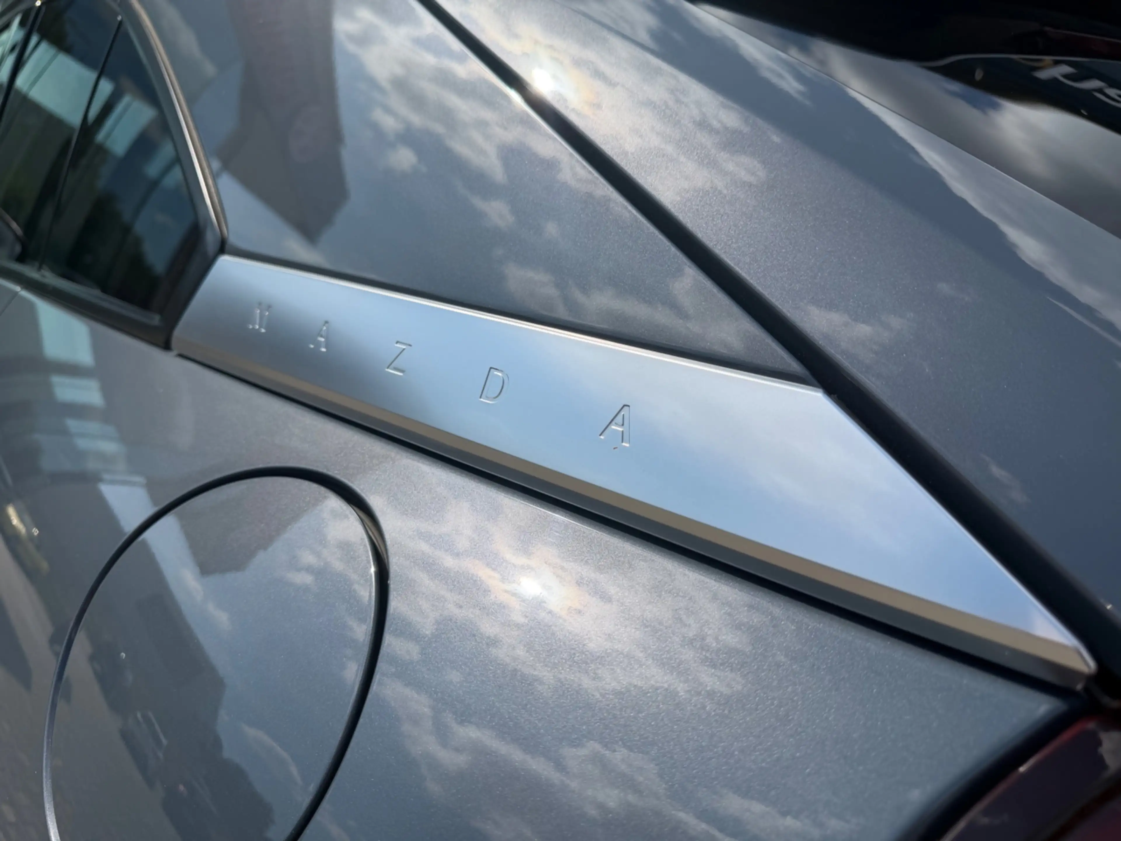 Mazda MX-30 E-SkyActiv R-EV 170 Advantage, NAP — photo 26