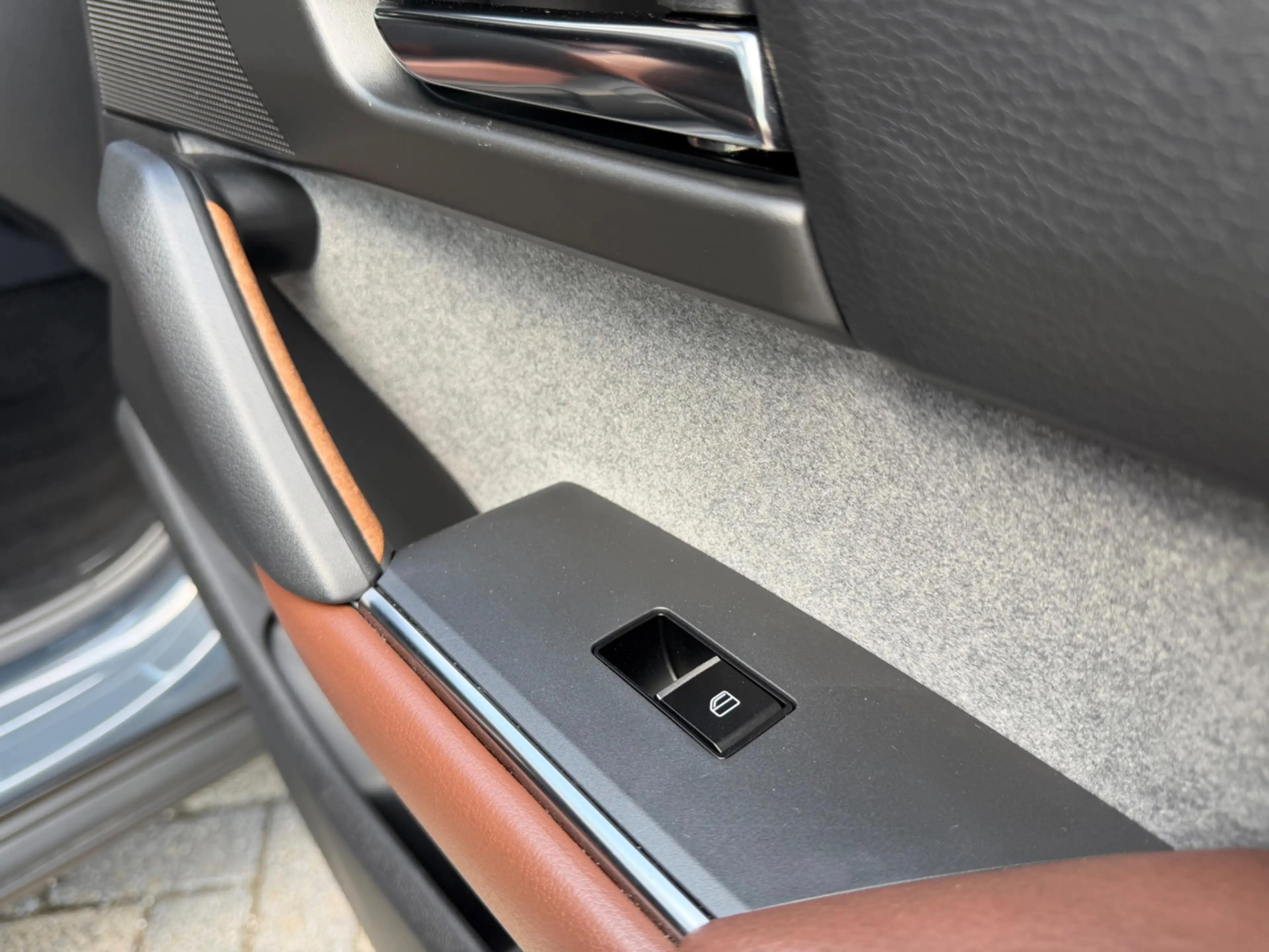 Mazda MX-30 E-SkyActiv R-EV 170 Advantage, NAP — photo 41