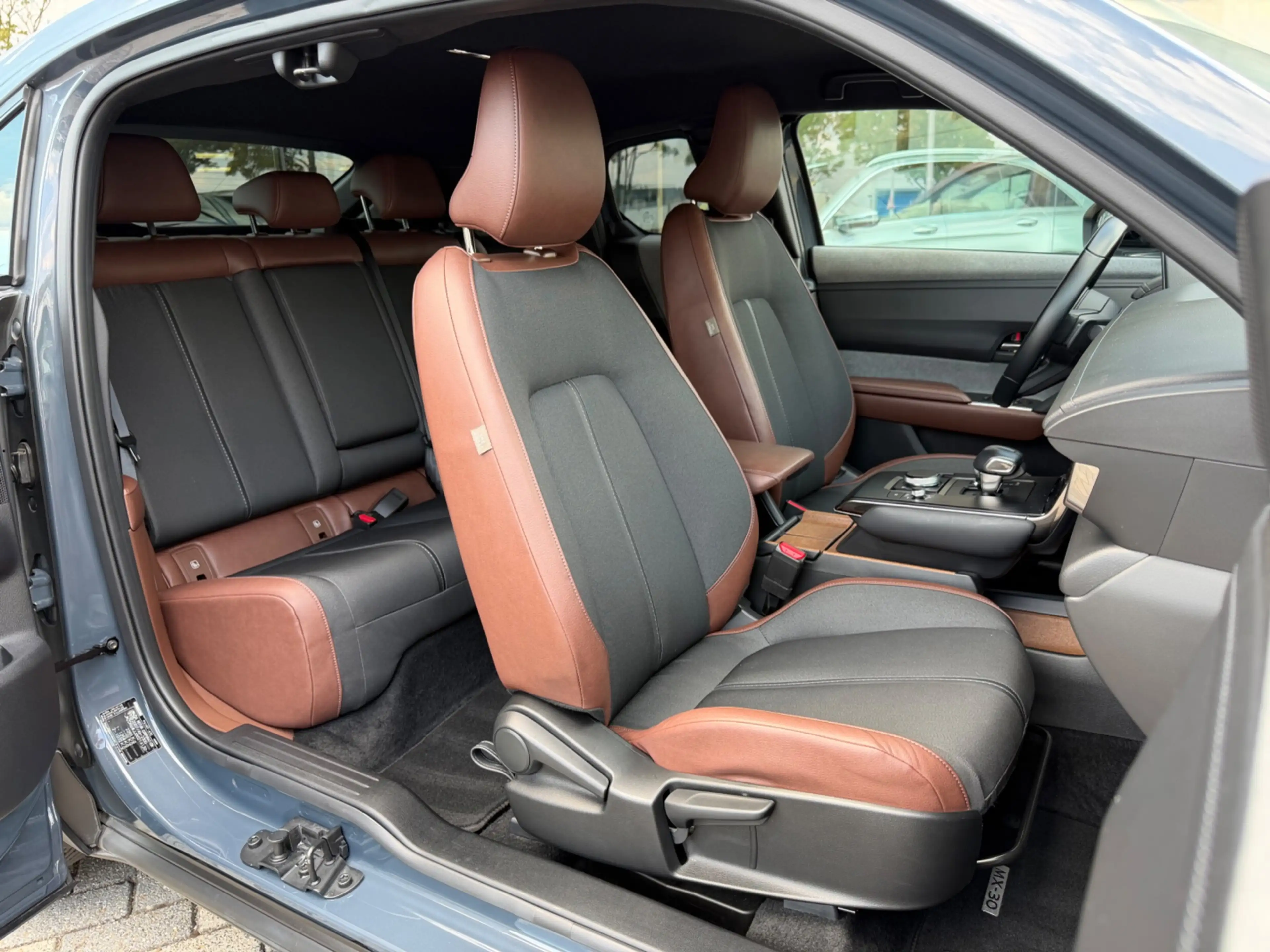 Mazda MX-30 E-SkyActiv R-EV 170 Advantage, NAP — photo 4