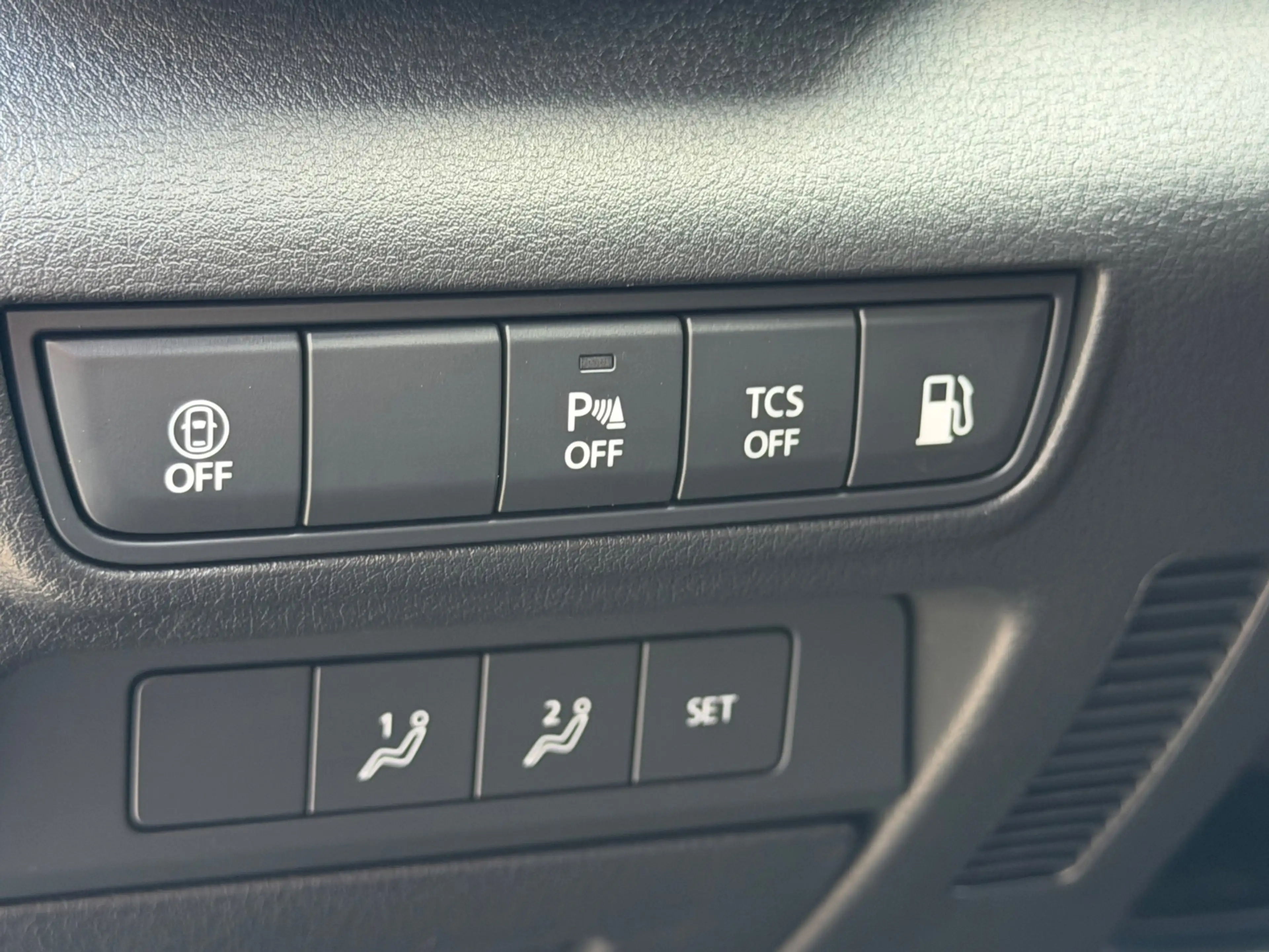 Mazda MX-30 E-SkyActiv R-EV 170 Advantage, NAP — photo 46