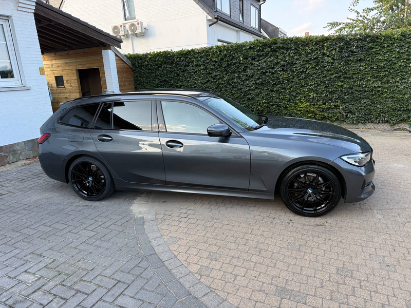 BMW 318 Touring 318 dA MHEV M Sport/Leder/pdc V&A/Blackline/Navi/M sport stuur/Sport ophanging/LANE ASSIST — photo 8