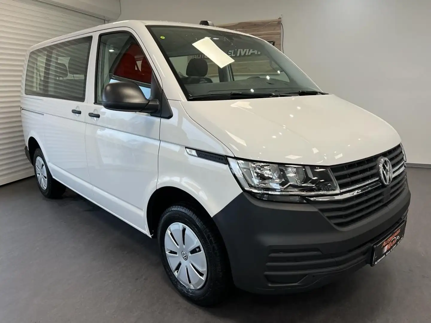 Volkswagen T6 Kombi T6.1 Kombi FWD 9 Sitzer 150 PS DSG Apple CarPlay Blanc - 1