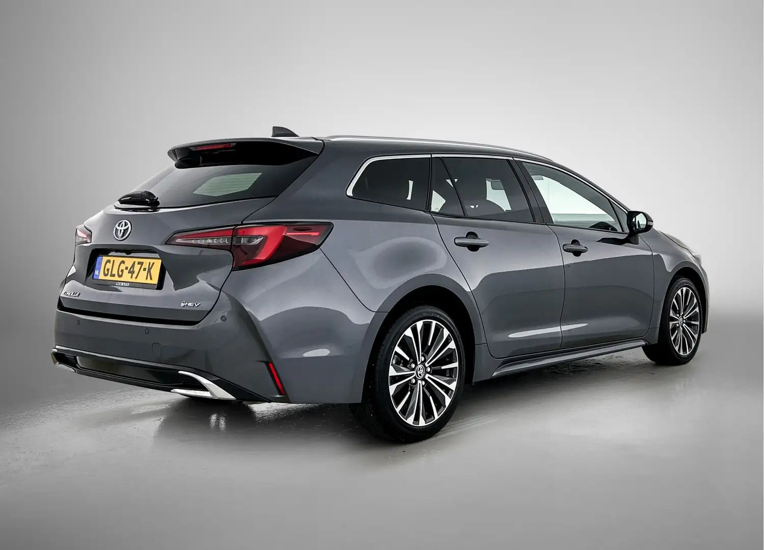 Toyota Corolla Touring Sports Hybrid 140 Dynamic | Navigatie | PD Grijs - 2