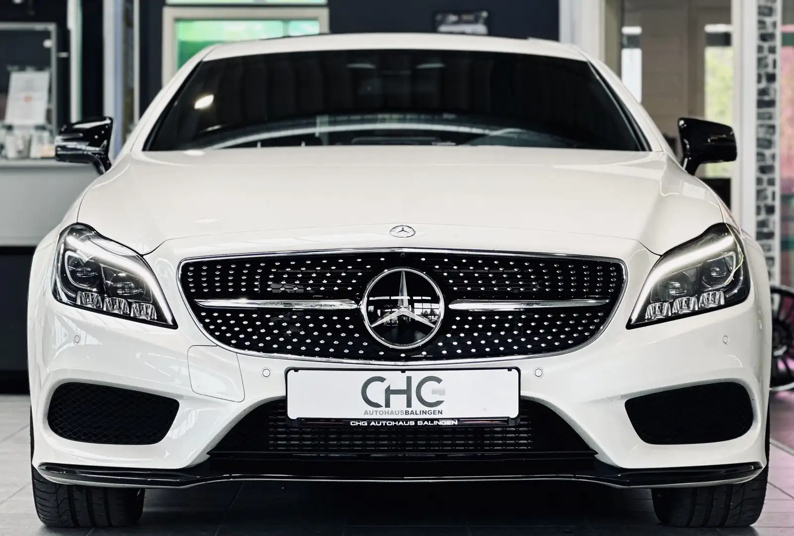 Mercedes-Benz CLS 350 d 4M AMG|H&K|360*|NIGHT|AHK|MULTIBEAM bijela - 2